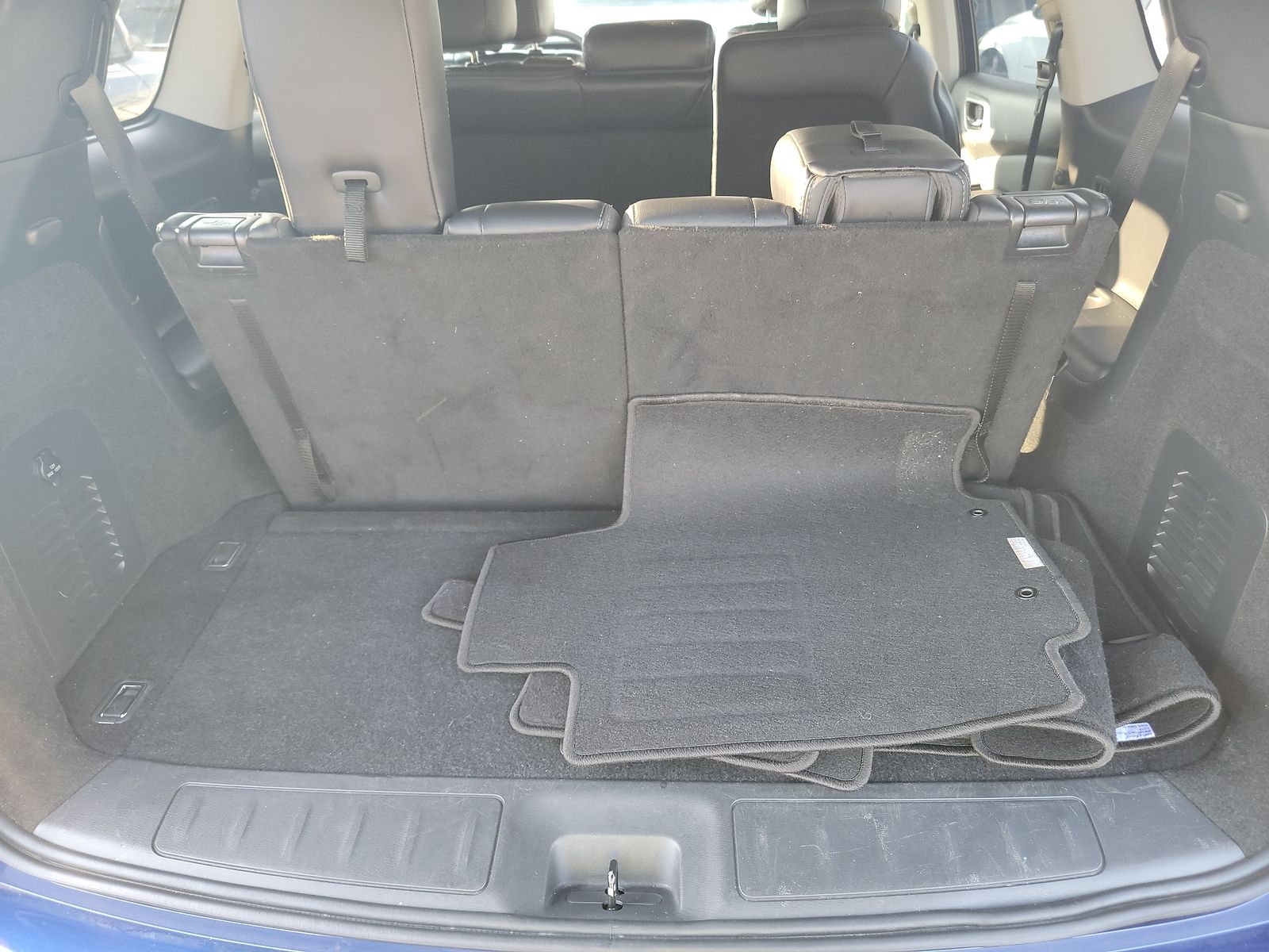 2020 Nissan Pathfinder SL FWD