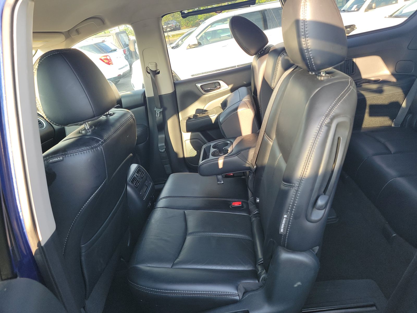 2020 Nissan Pathfinder SL FWD