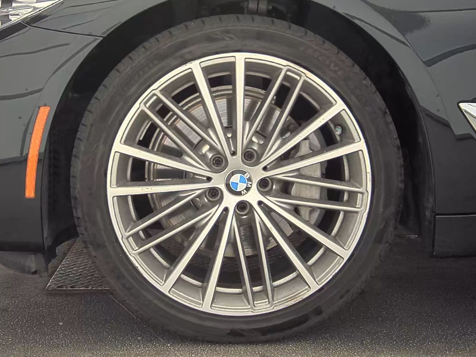 2017 BMW 5 Series 530i xDrive AWD
