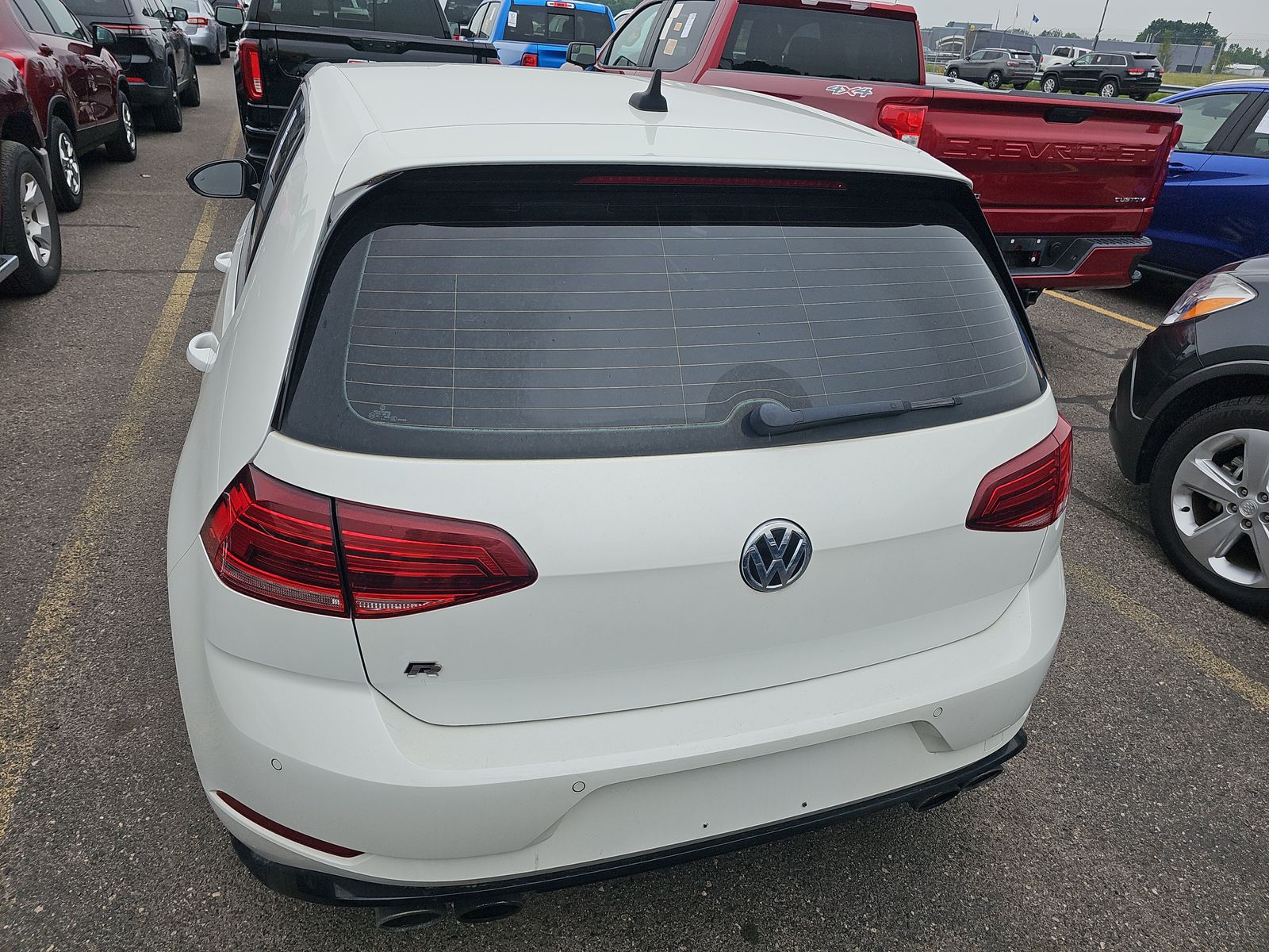 2018 Volkswagen Golf R Base AWD