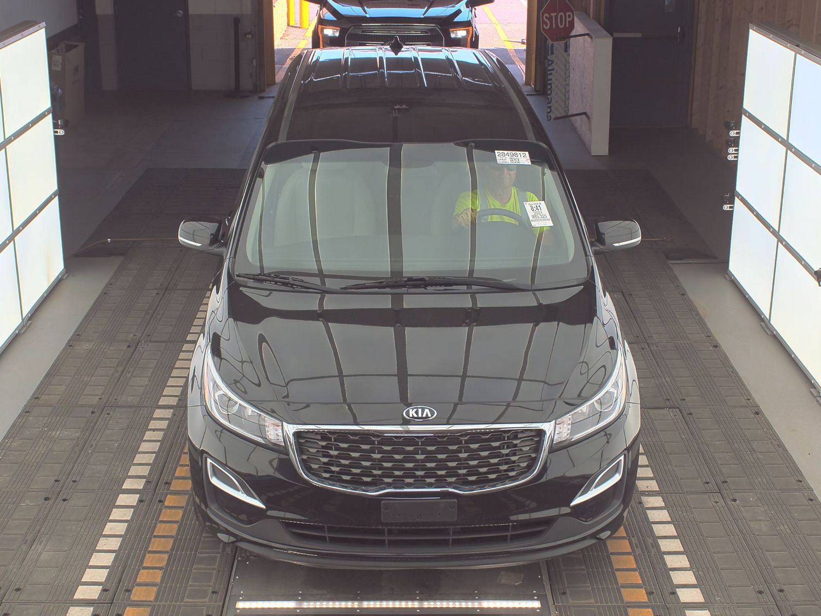 2021 Kia Sedona LX FWD