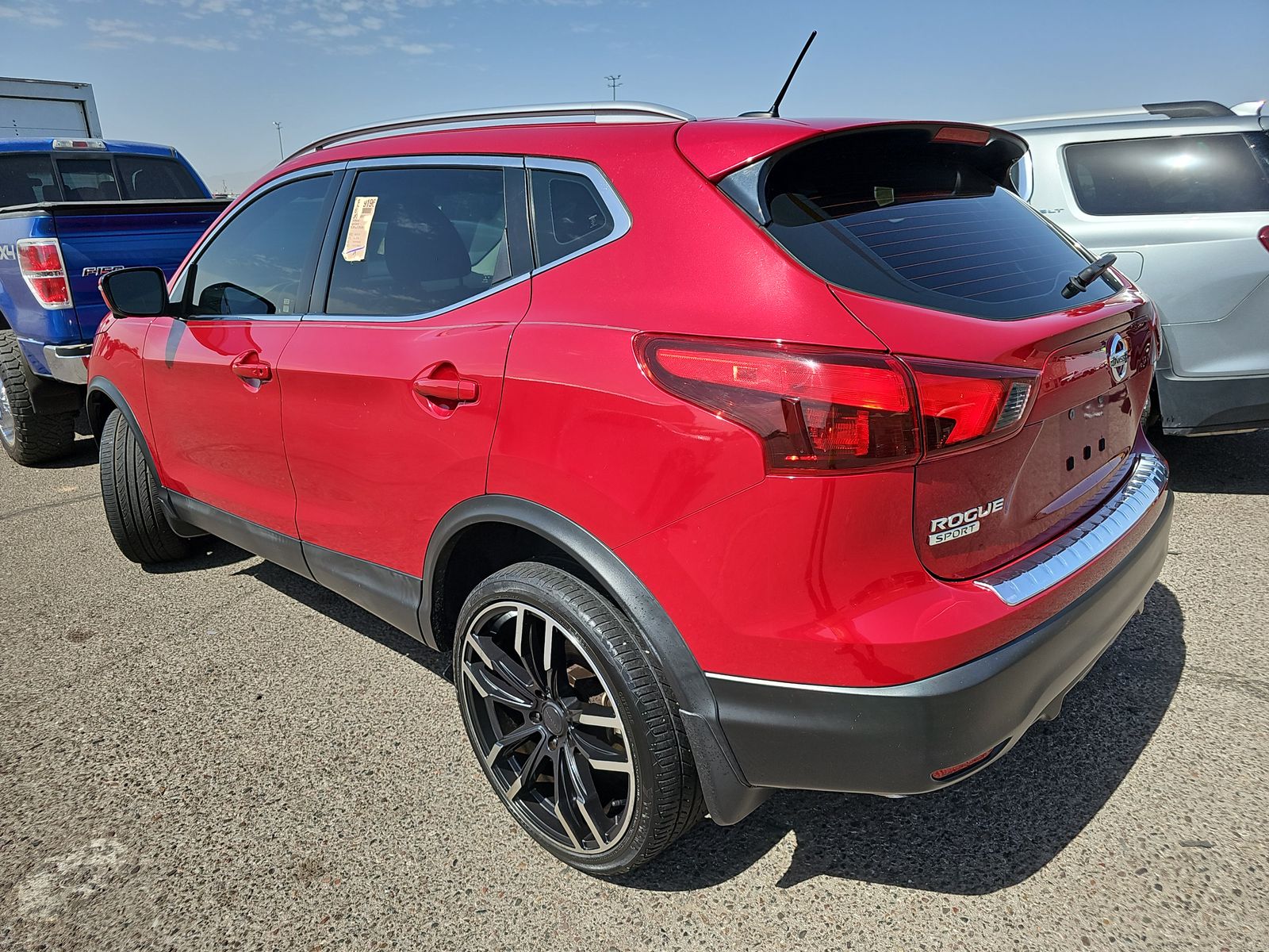 2018 Nissan Rogue Sport SL FWD