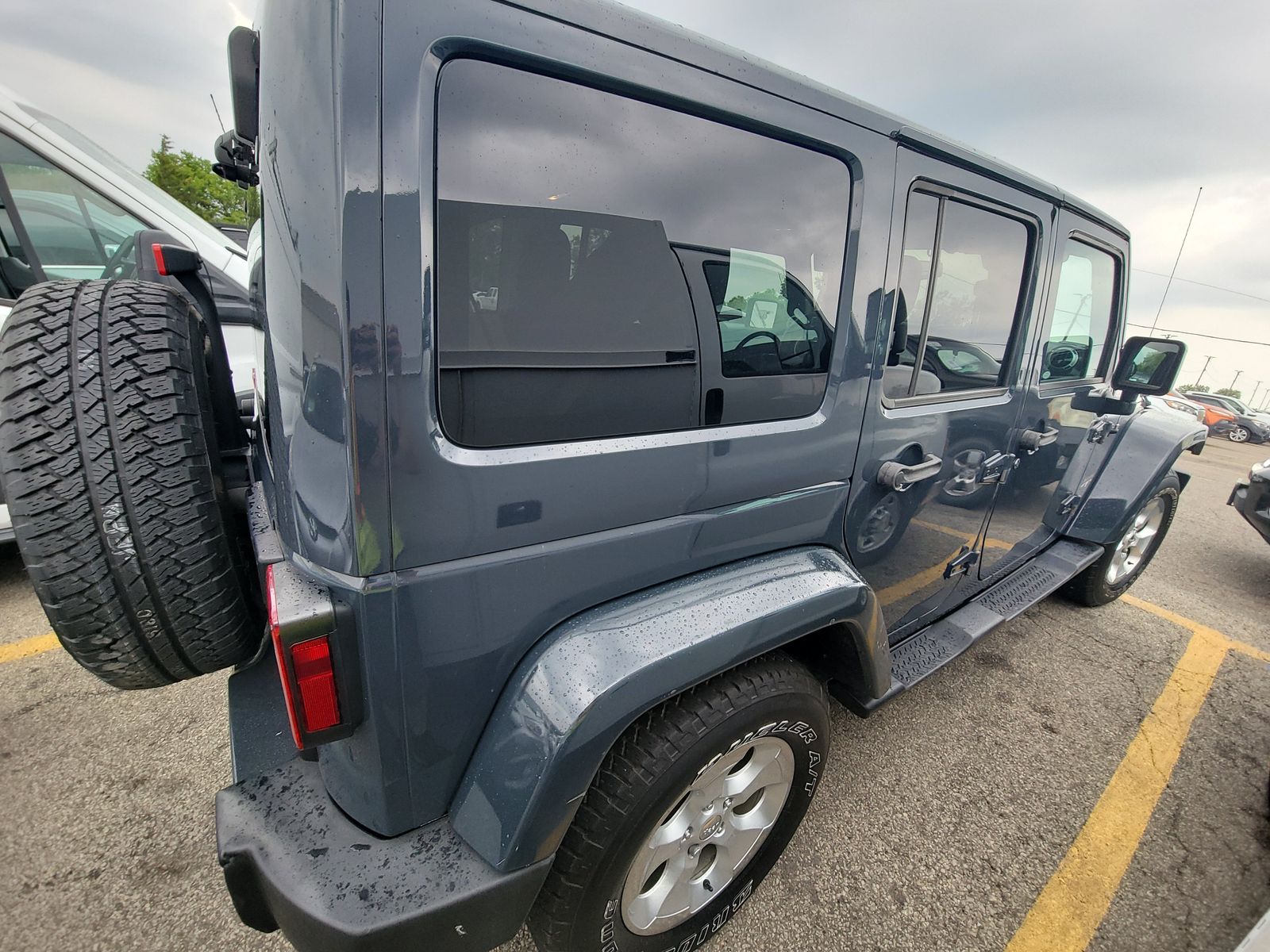 2016 Jeep Wrangler Unlimited Sahara AWD