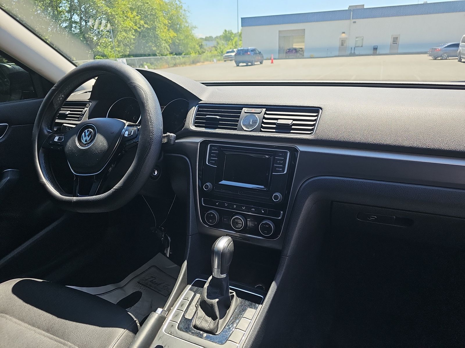 2016 Volkswagen Passat 1.8T R-Line FWD