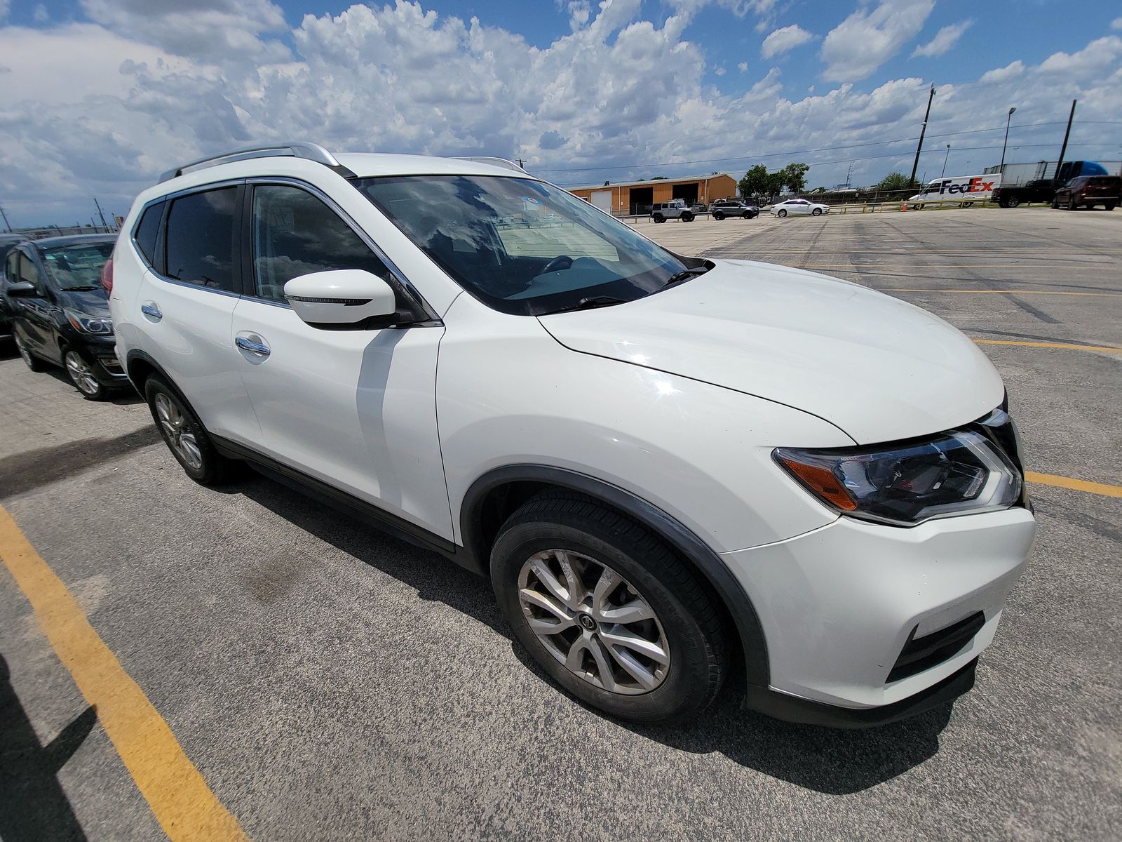 2020 Nissan Rogue SV FWD