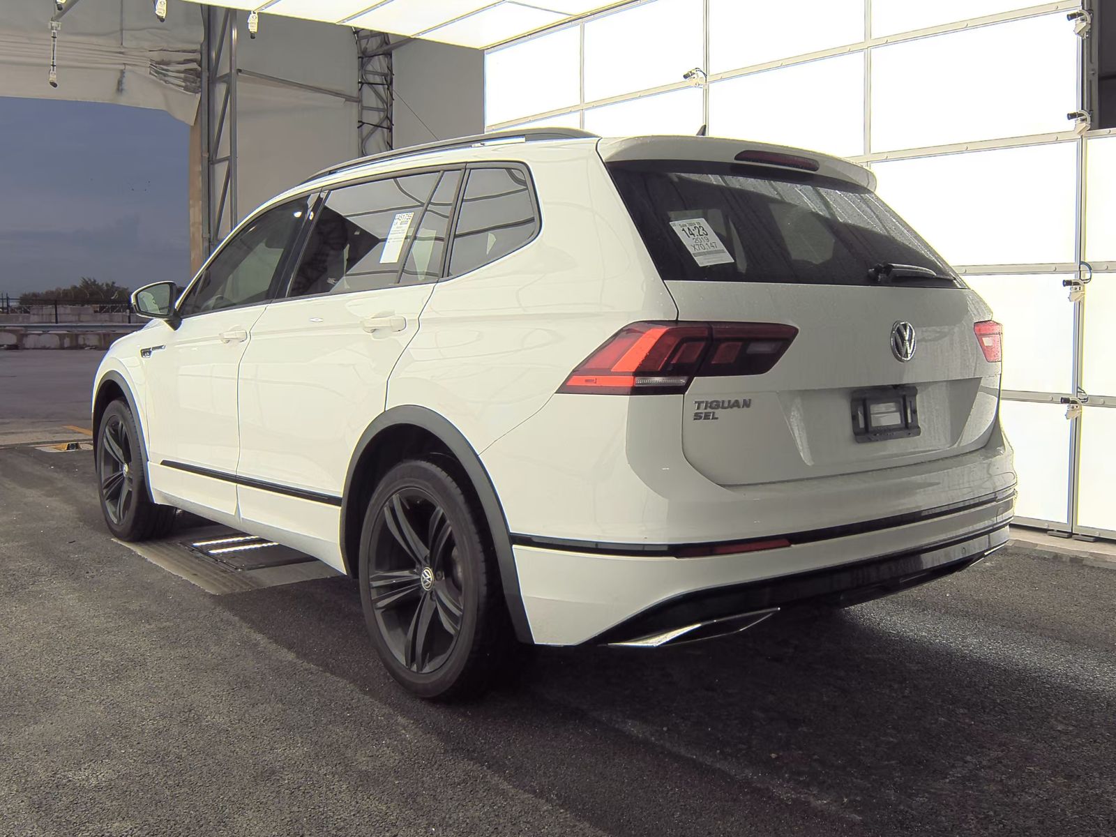 2019 Volkswagen Tiguan 2.0T SEL R-Line Black FWD