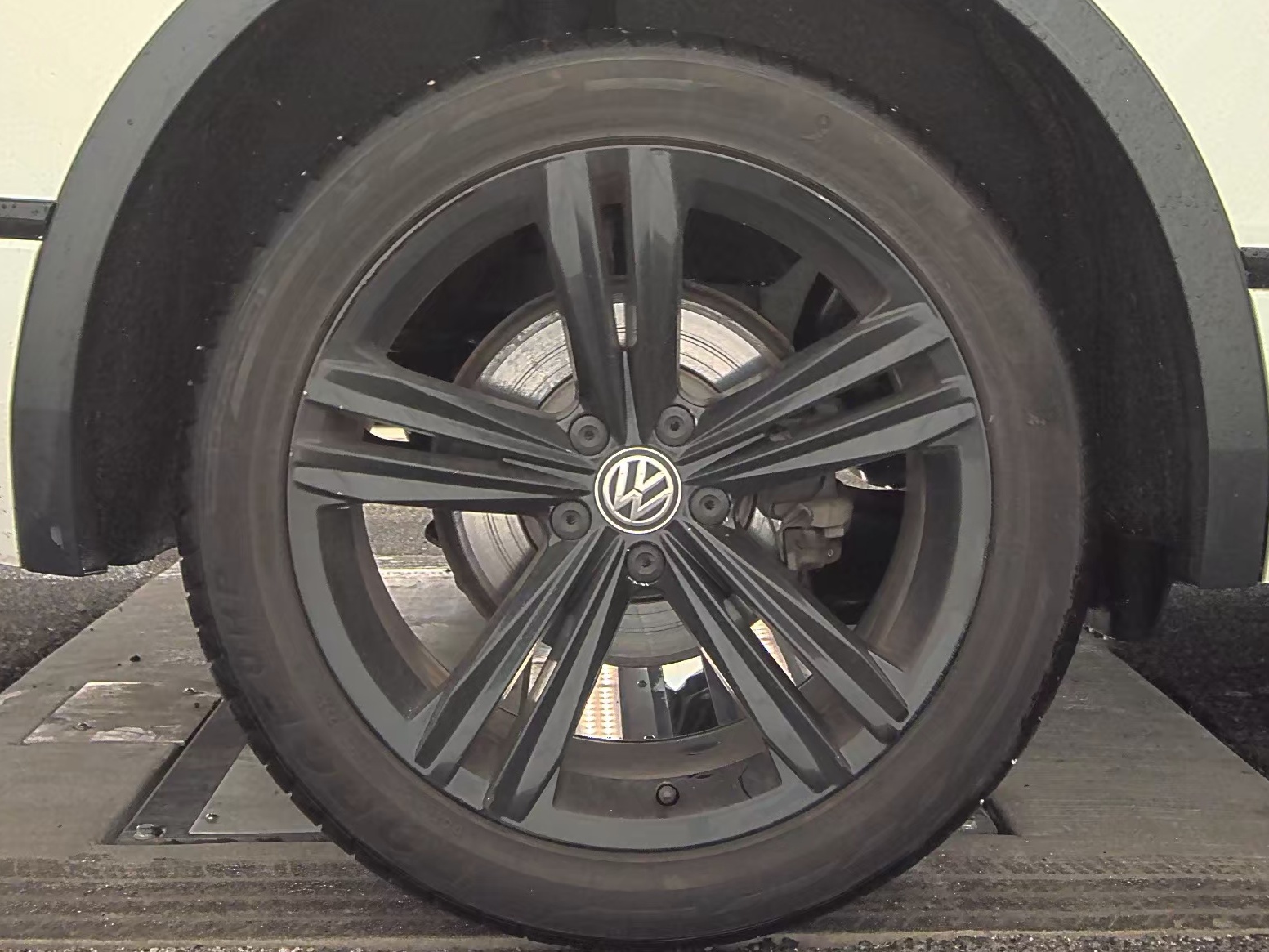 2019 Volkswagen Tiguan 2.0T SEL R-Line Black FWD