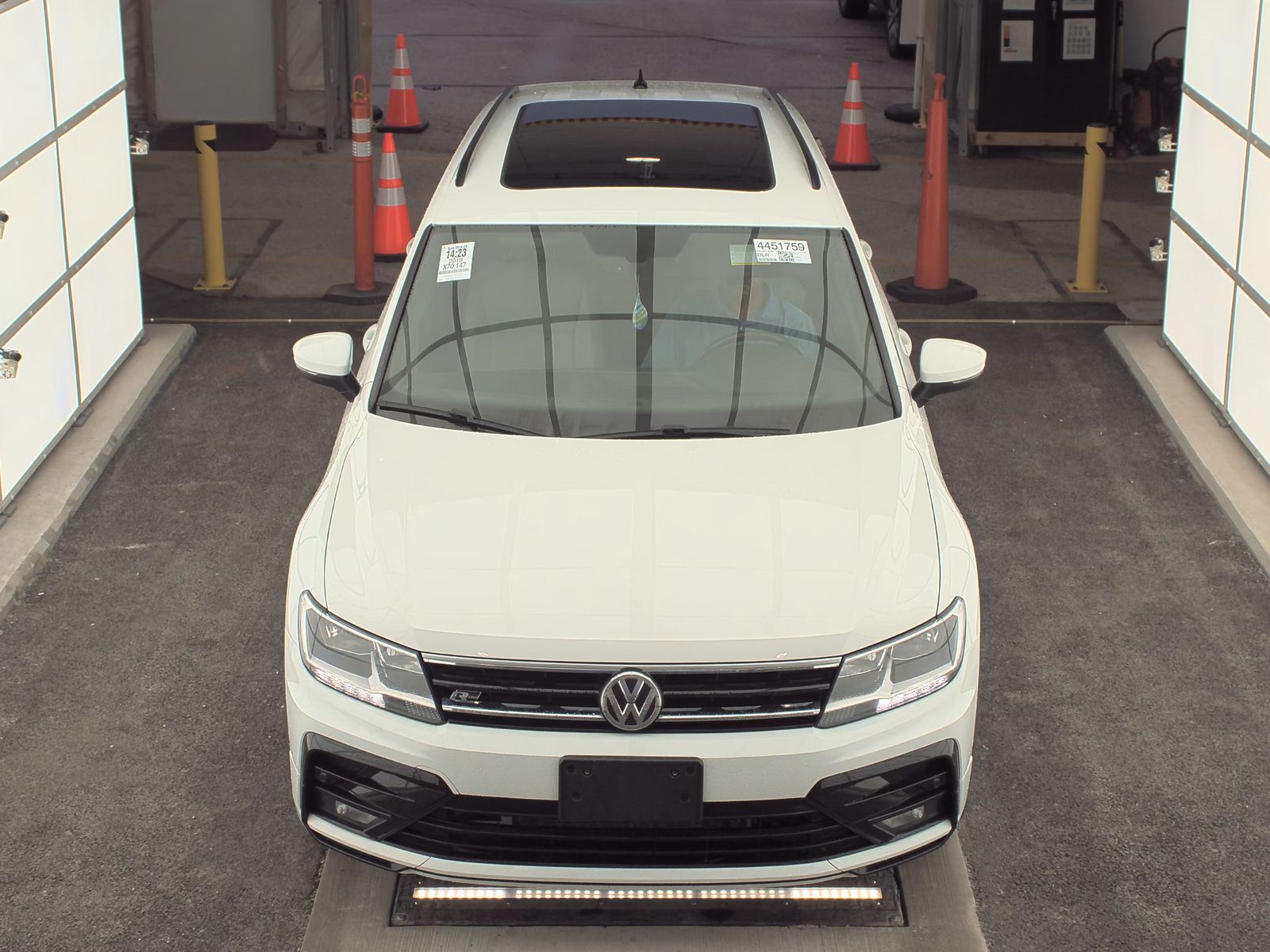 2019 Volkswagen Tiguan 2.0T SEL R-Line Black FWD