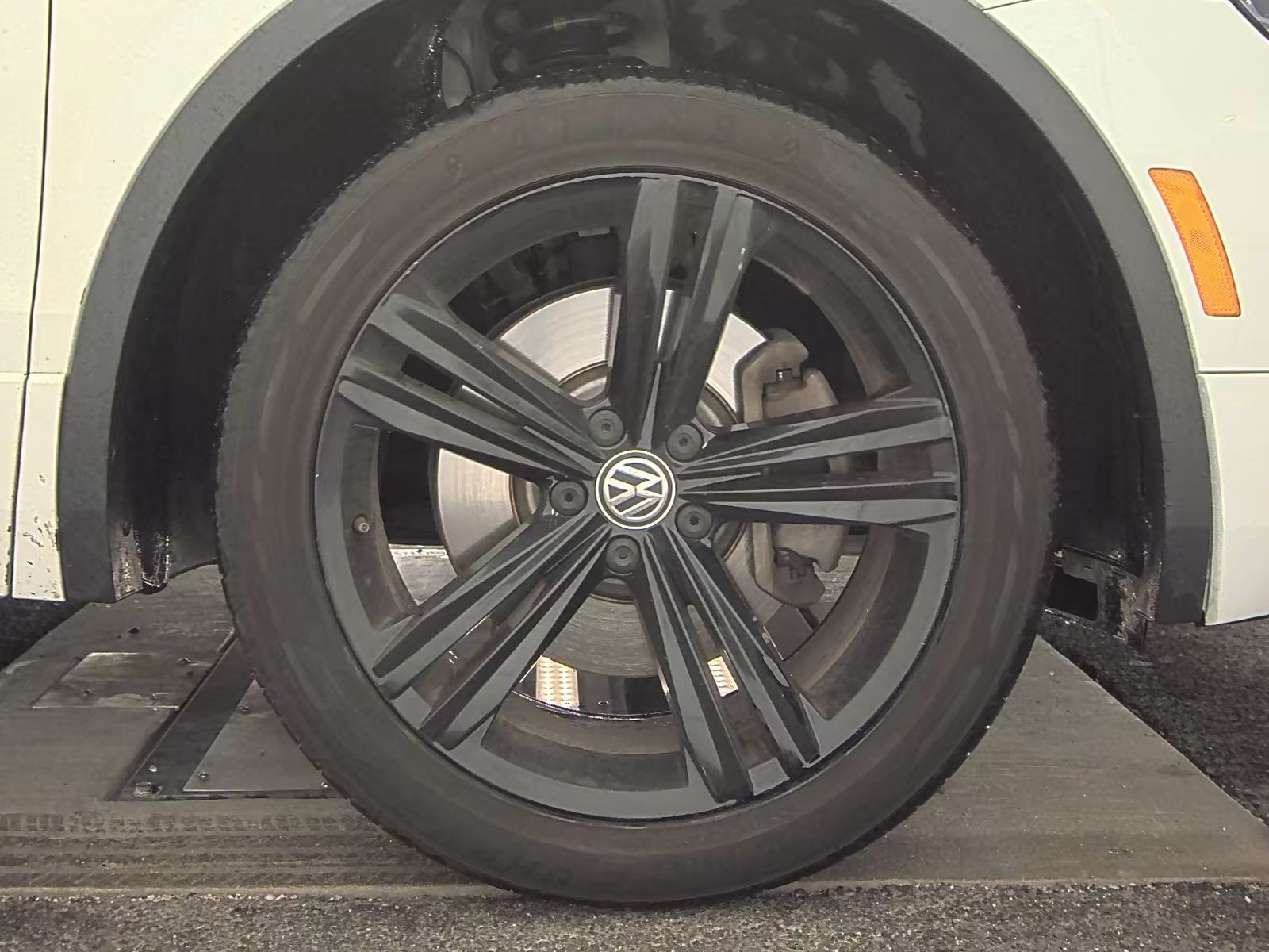 2019 Volkswagen Tiguan 2.0T SEL R-Line Black FWD