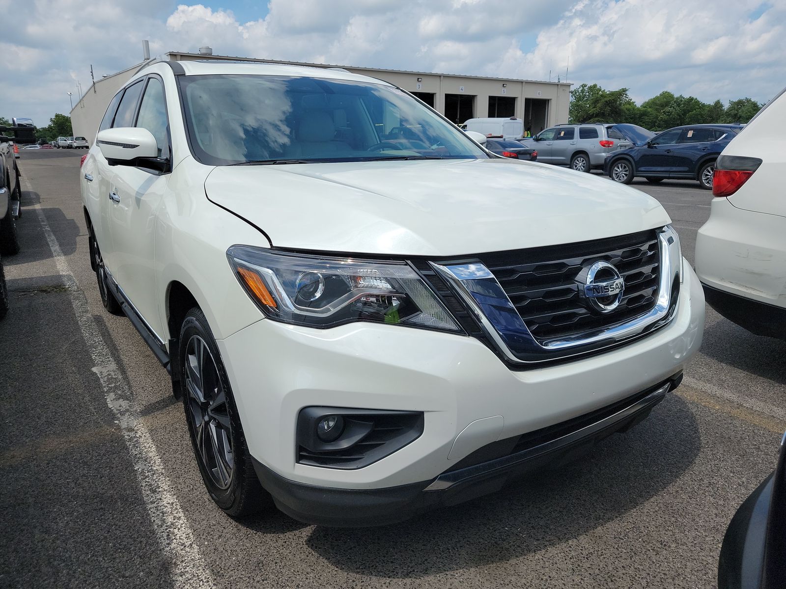 2020 Nissan Pathfinder Platinum AWD
