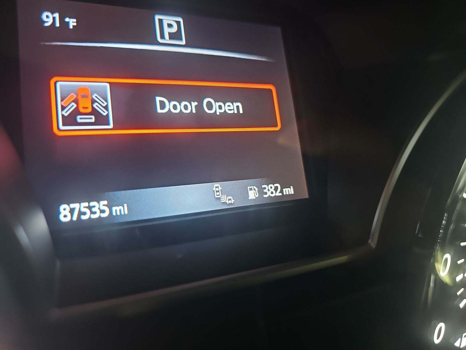 2020 Nissan Pathfinder SL FWD