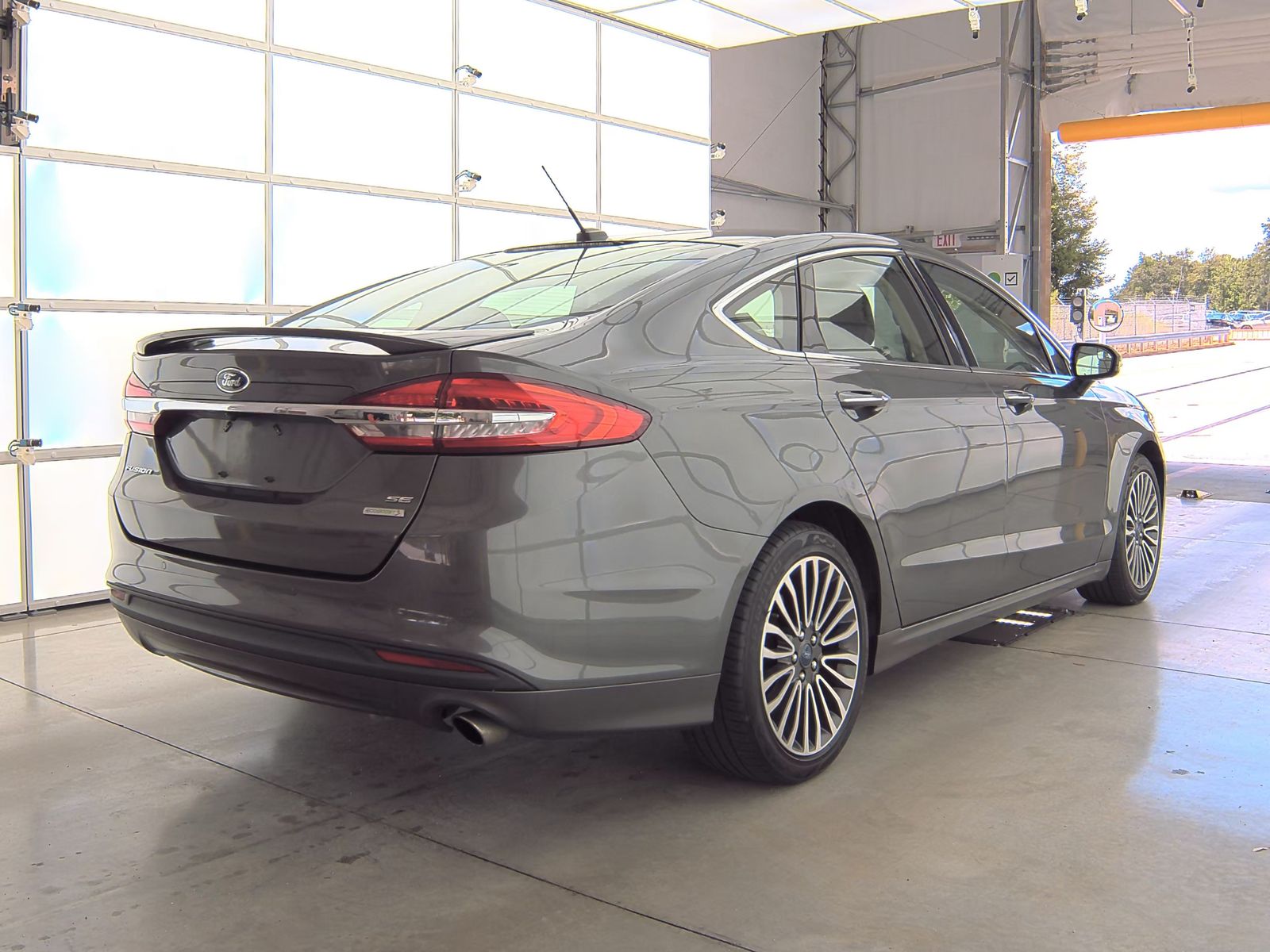 2017 Ford Fusion SE FWD