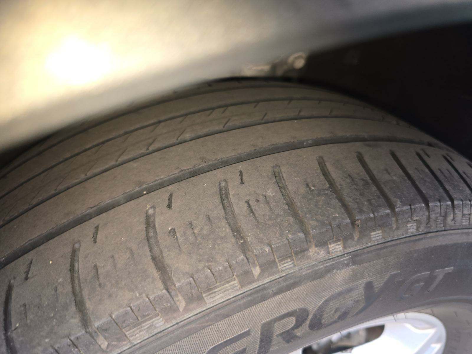 2021 Ford Explorer XLT FWD