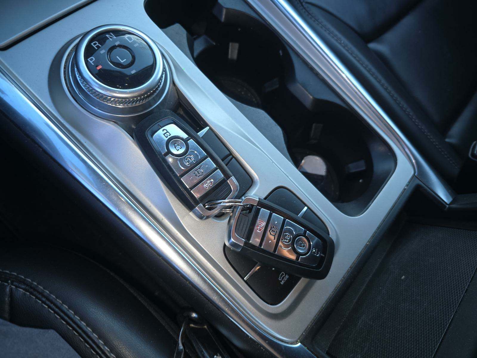 2021 Ford Explorer XLT FWD