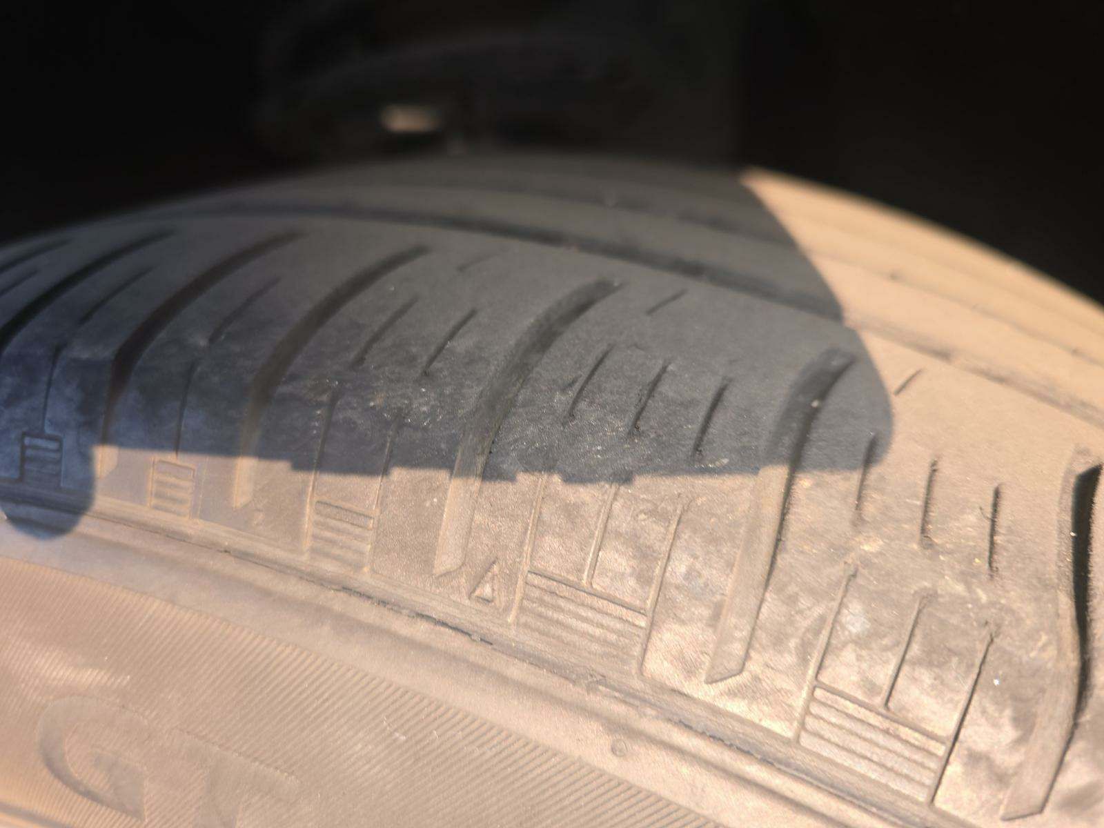 2021 Ford Explorer XLT FWD