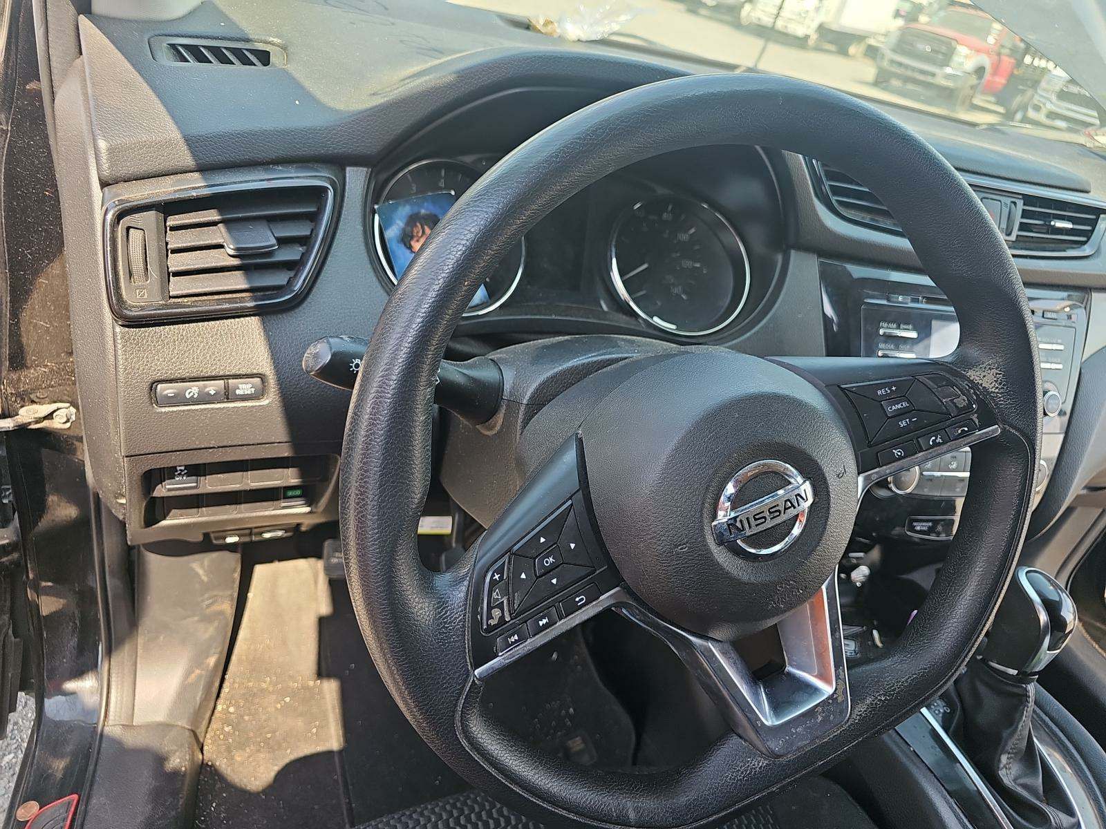 2018 Nissan Rogue Sport S FWD