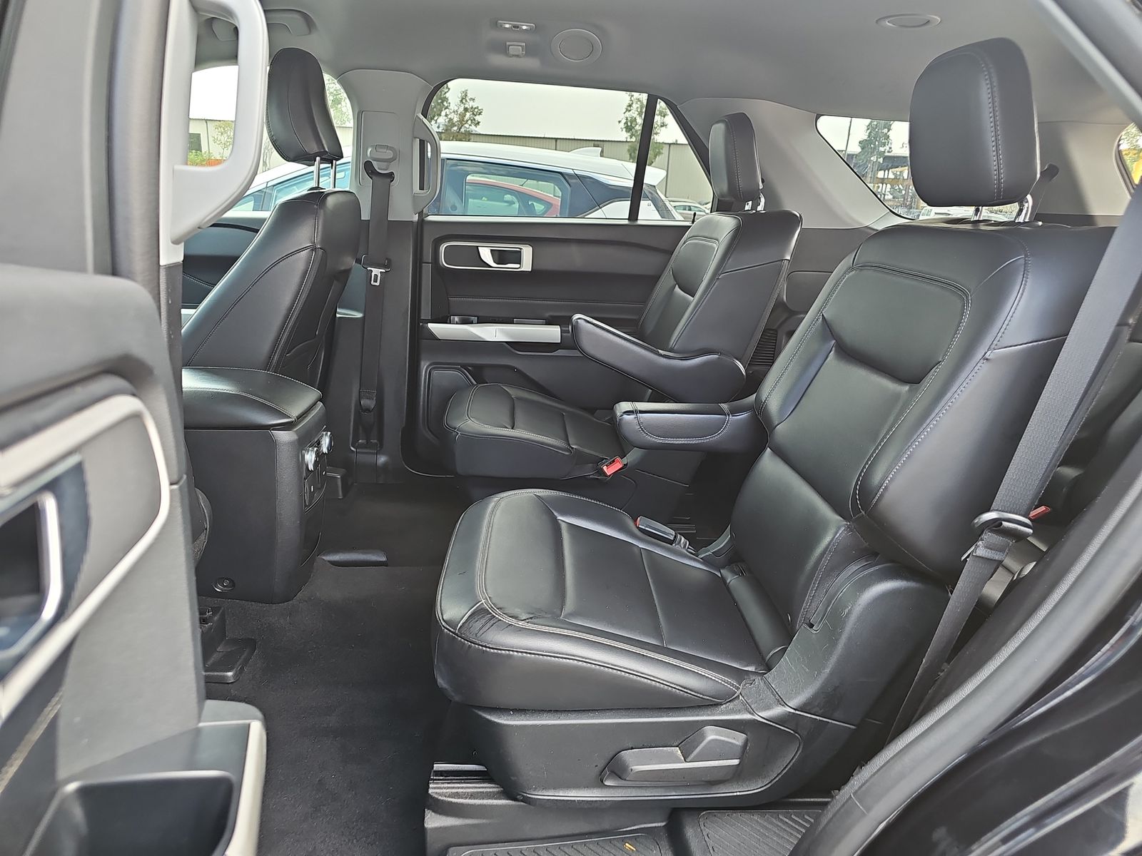 2021 Ford Explorer XLT FWD