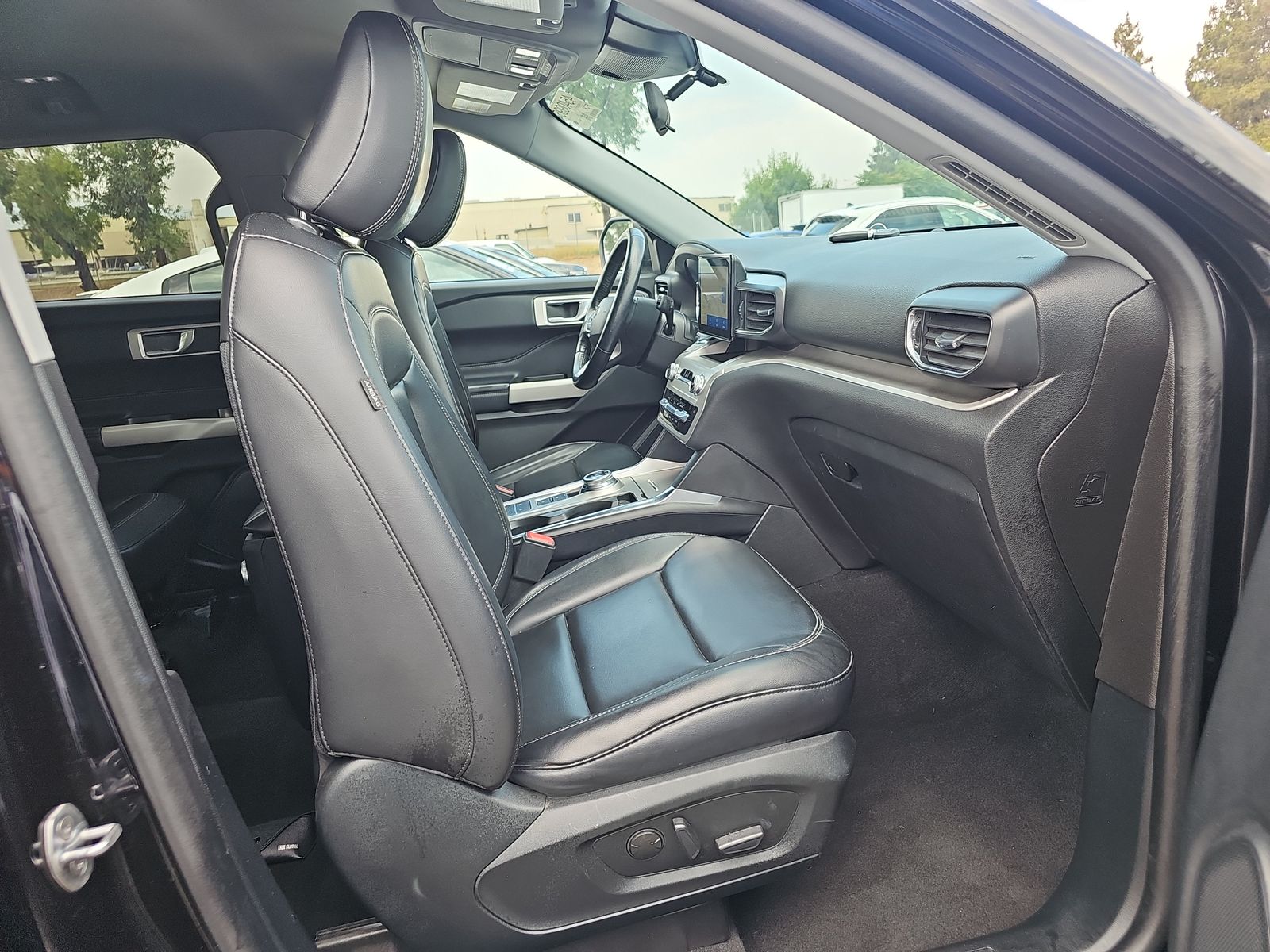 2021 Ford Explorer XLT FWD