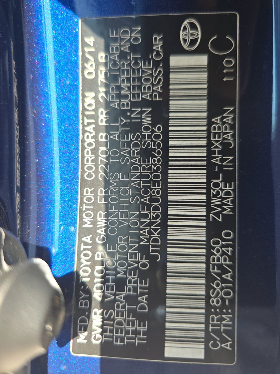 2014 Toyota Prius Three FWD