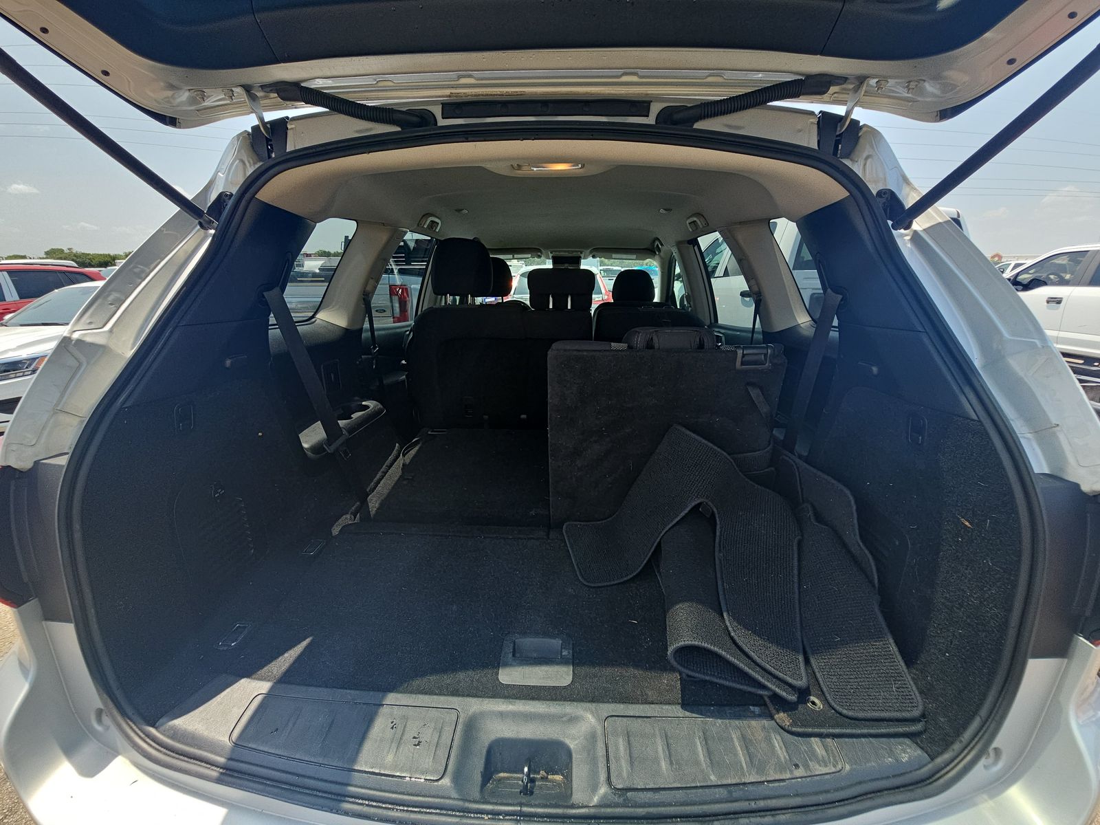 2019 Nissan Pathfinder S FWD