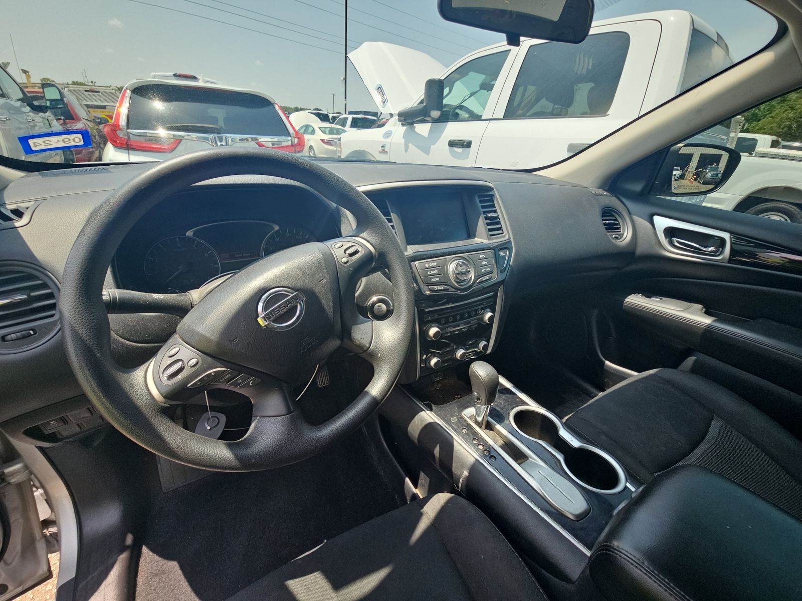 2019 Nissan Pathfinder S FWD