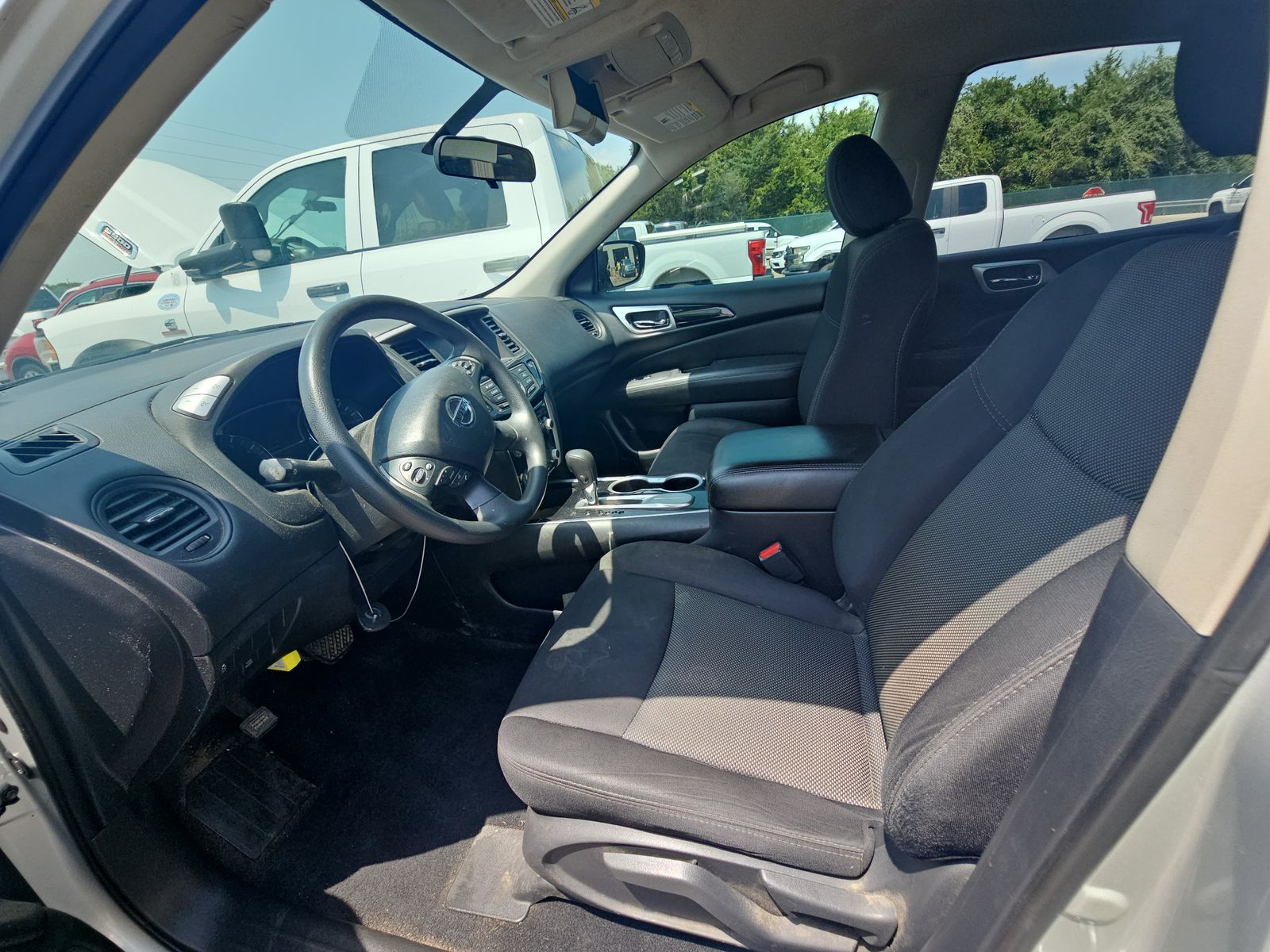 2019 Nissan Pathfinder S FWD