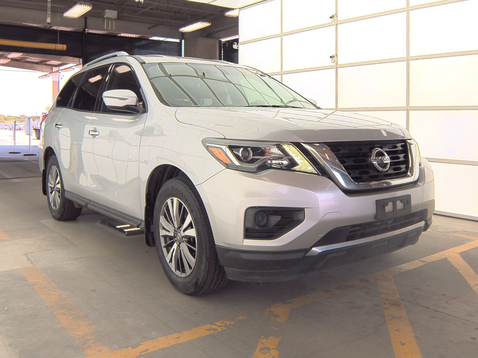 2019 Nissan Pathfinder S FWD
