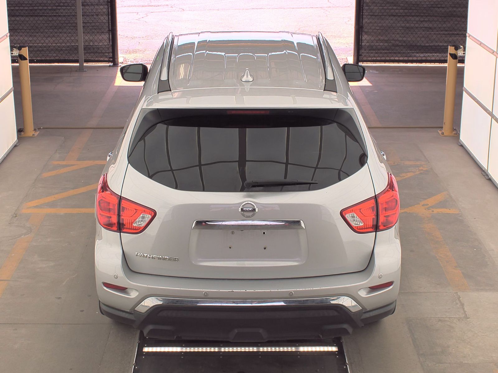 2019 Nissan Pathfinder S FWD