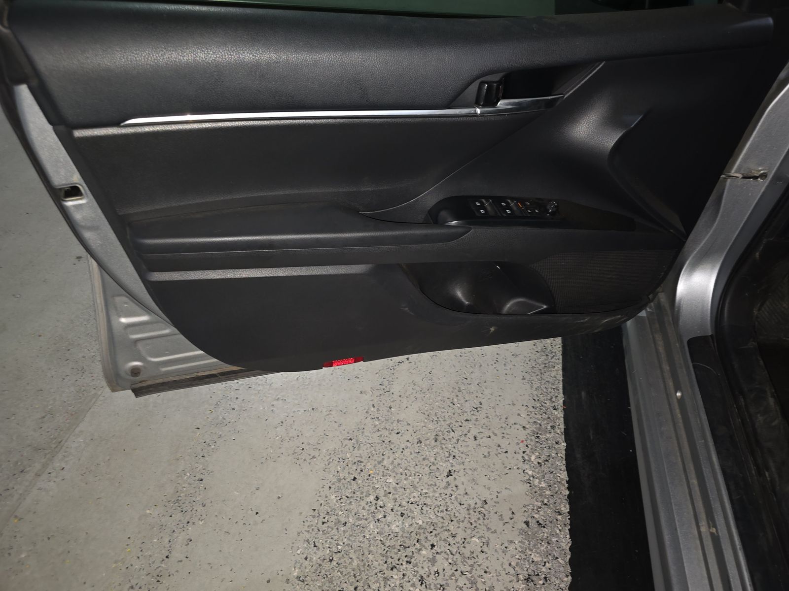 2020 Toyota Camry Hybrid SE FWD