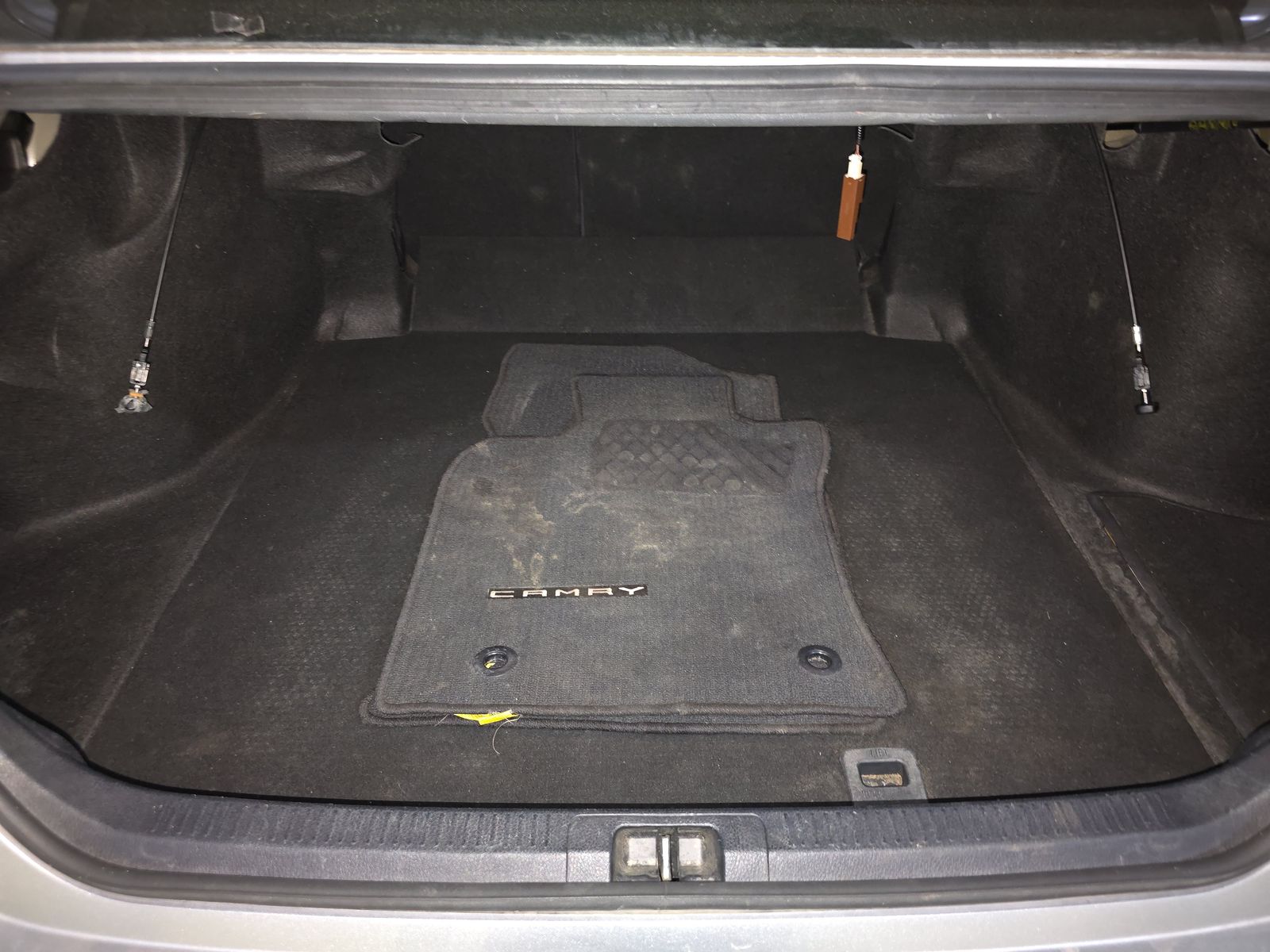 2020 Toyota Camry Hybrid SE FWD