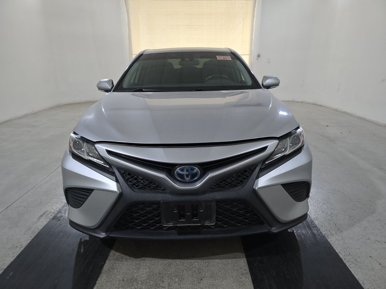 2020 Toyota Camry Hybrid SE FWD