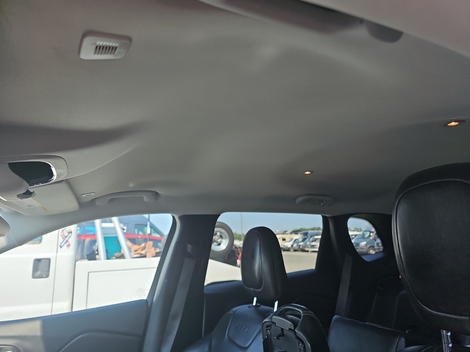 2019 Jeep Cherokee Limited FWD