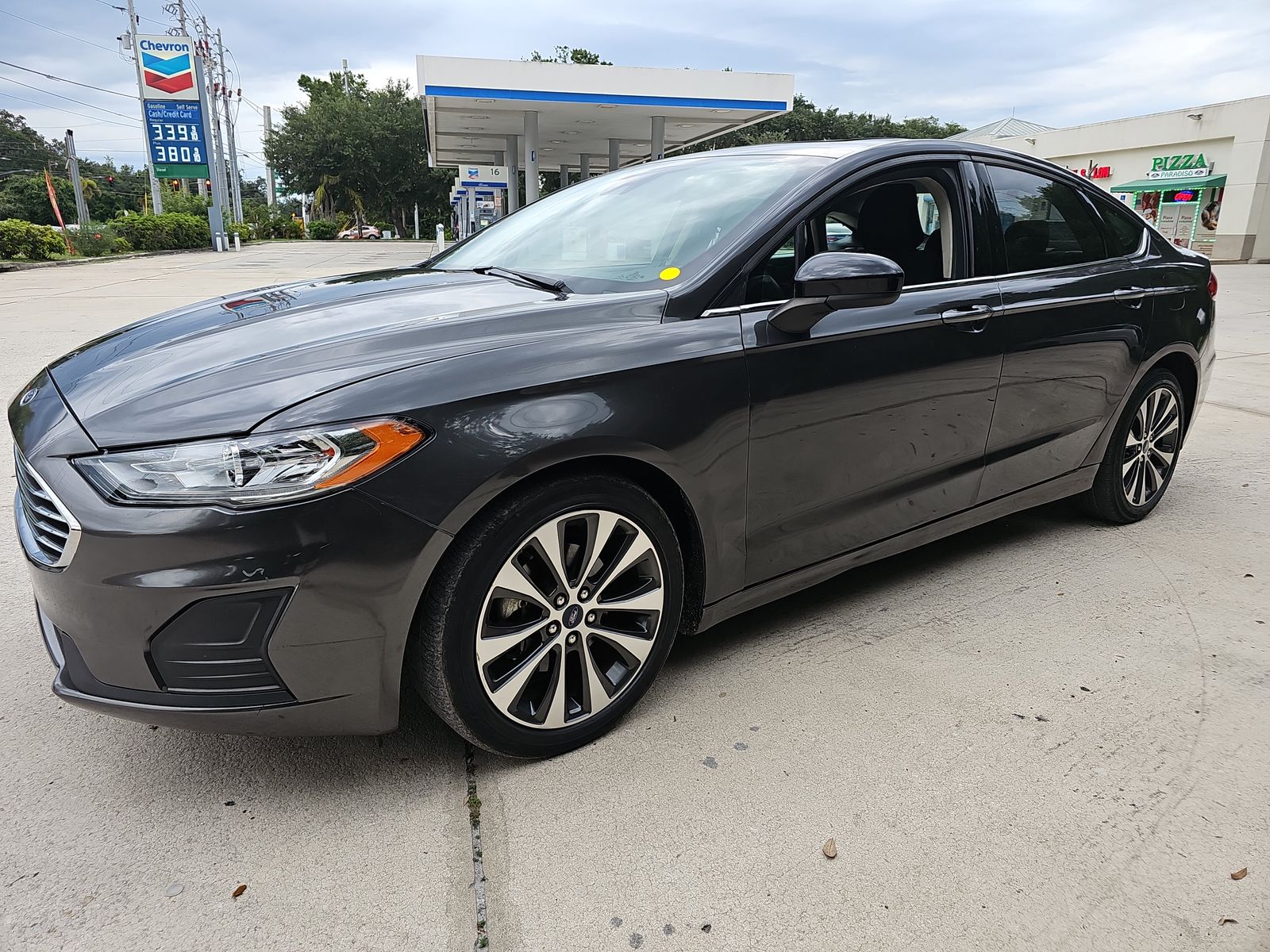 2020 Ford Fusion SE
