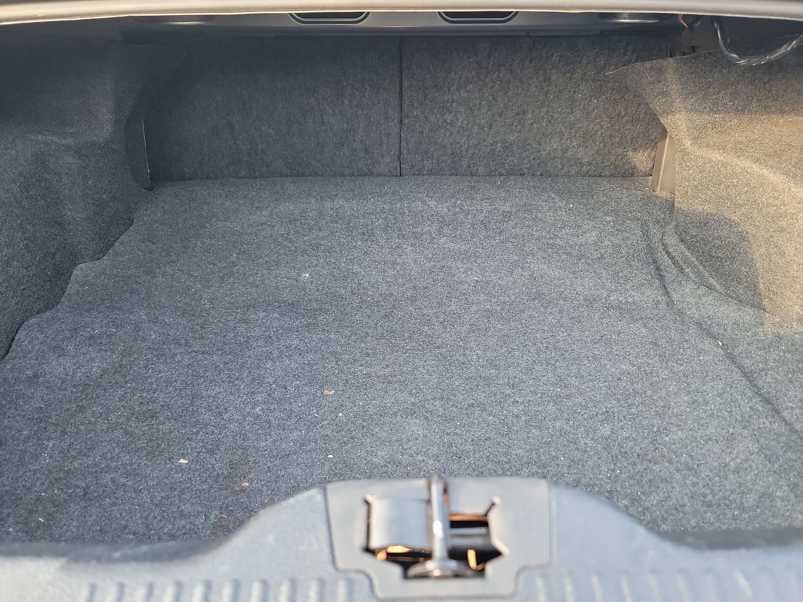 2011 Ford Mustang V6 Premium RWD