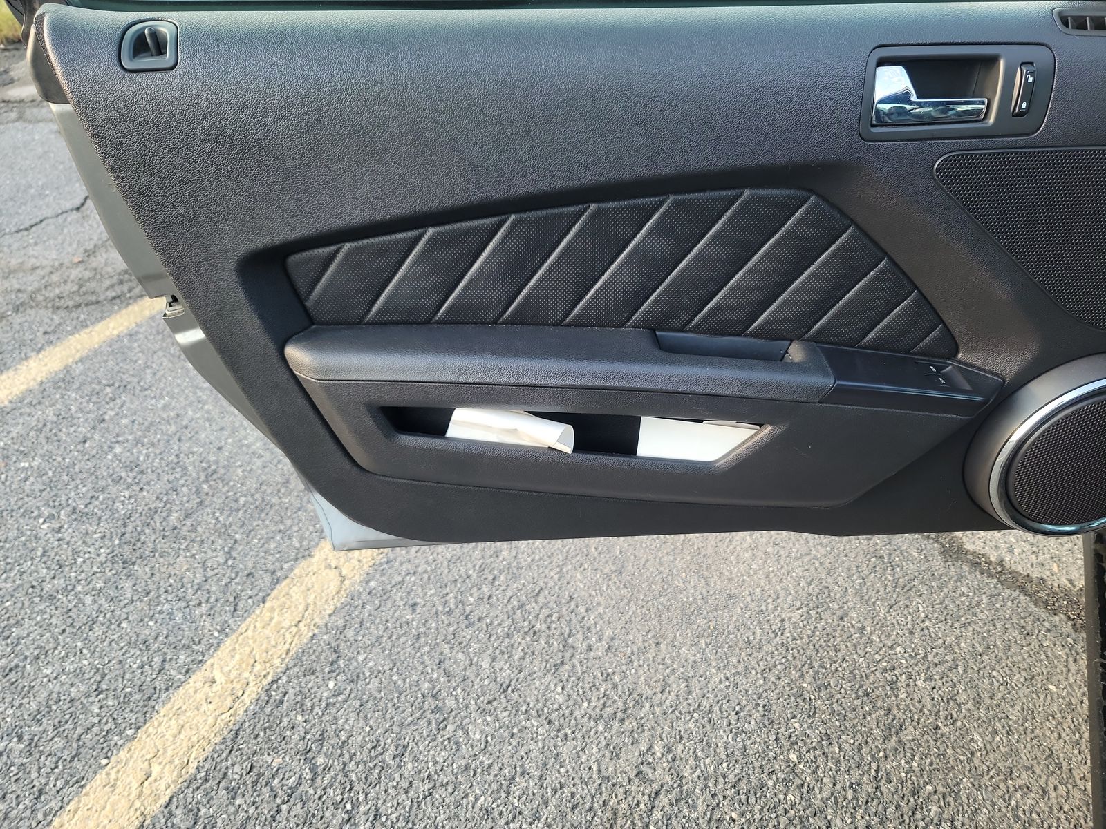 2011 Ford Mustang V6 Premium RWD