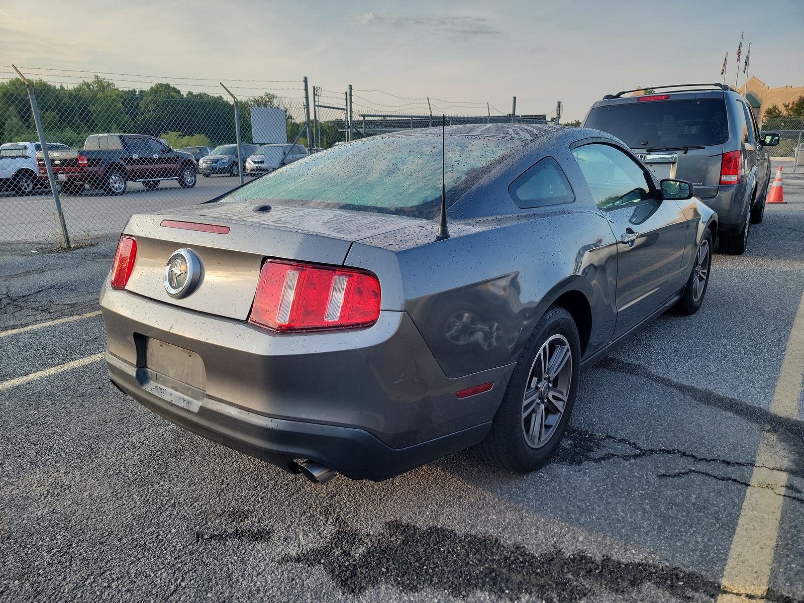 2011 Ford Mustang V6 Premium RWD
