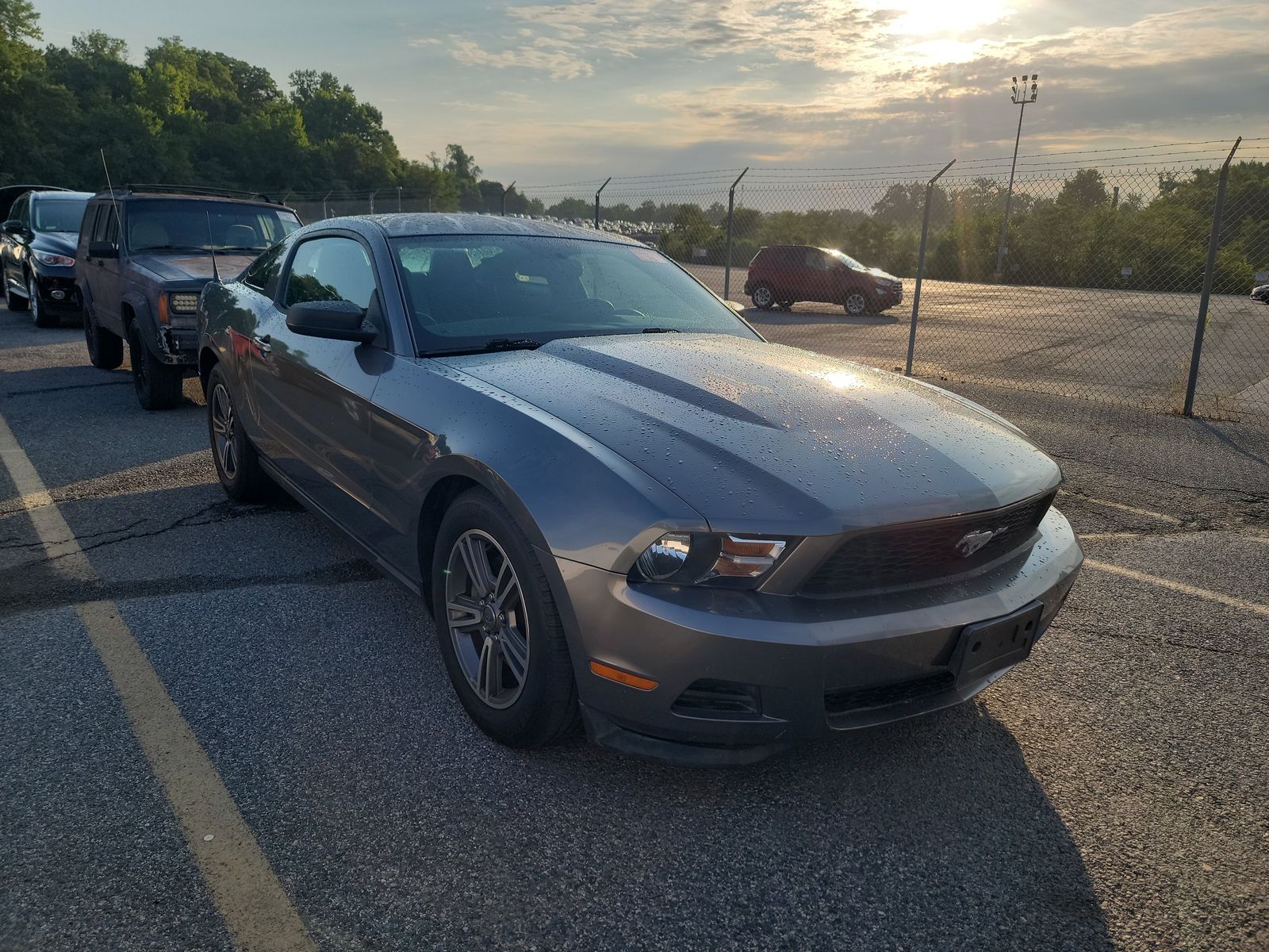 2011 Ford Mustang V6 Premium RWD