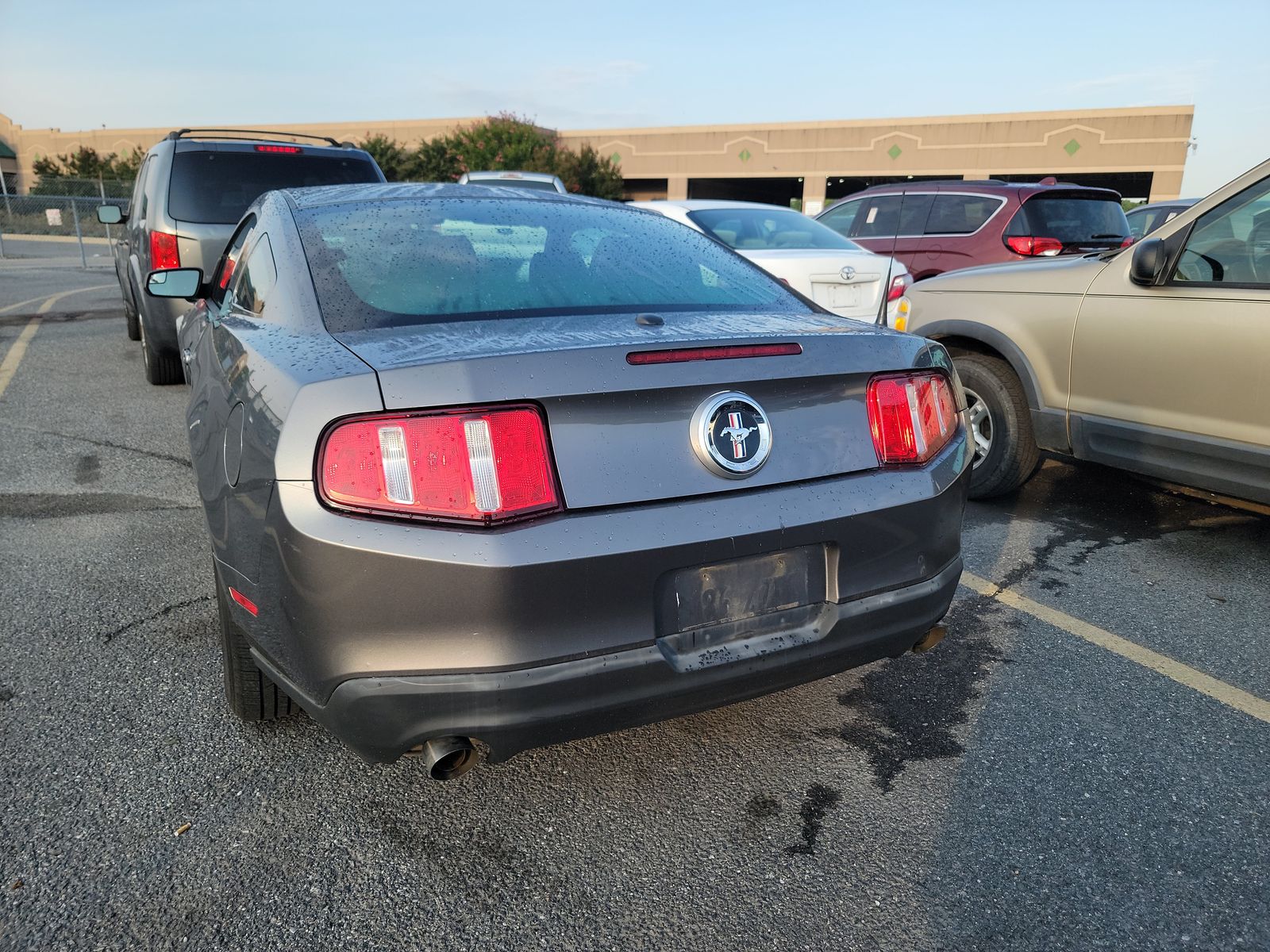 2011 Ford Mustang V6 Premium RWD