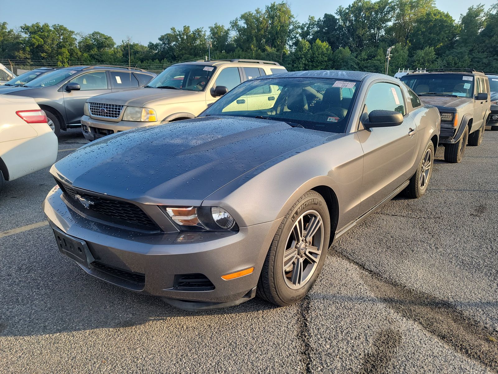 2011 Ford Mustang V6 Premium RWD
