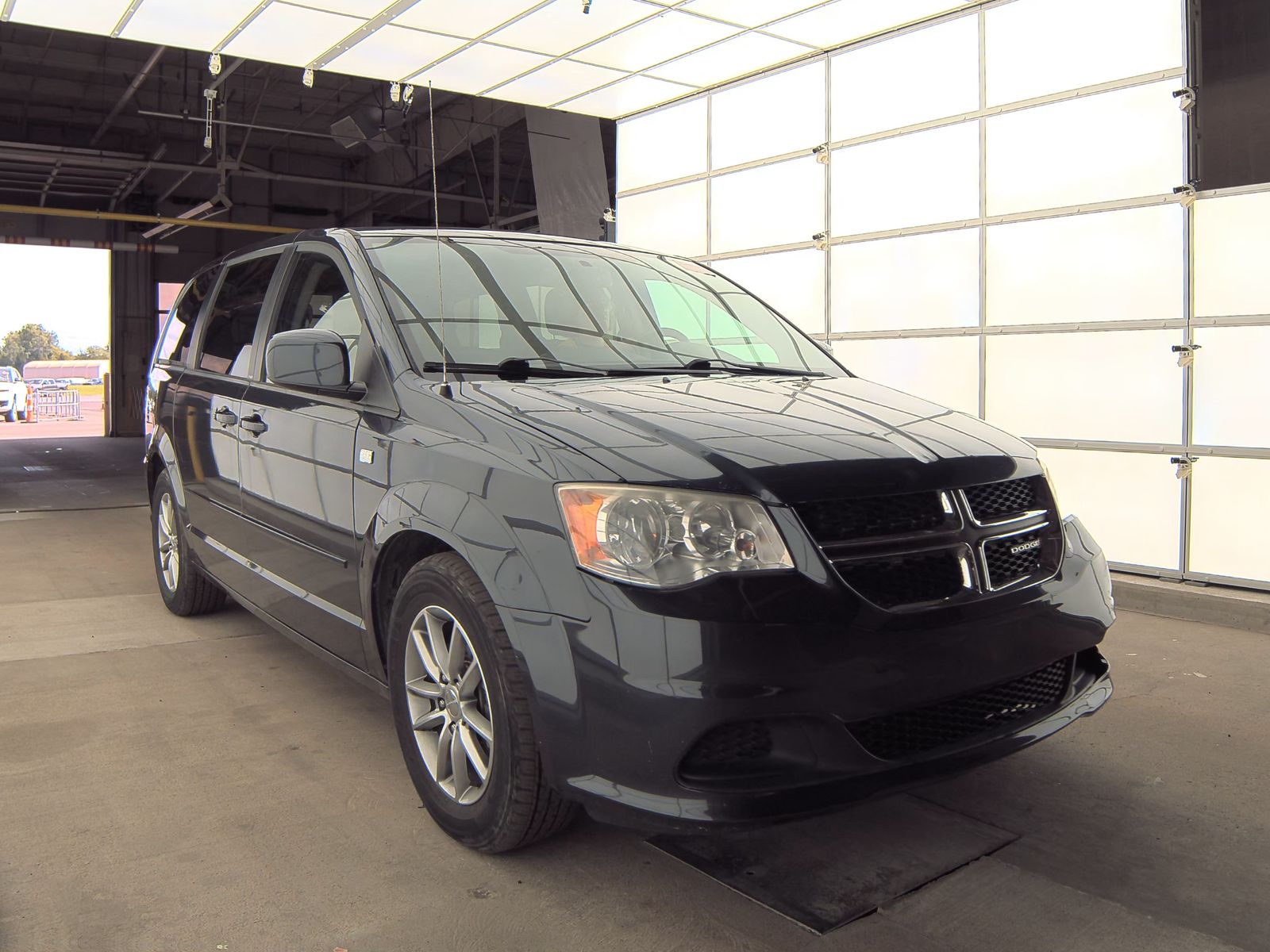 2014 Dodge Grand Caravan SE 30th Anniversary FWD