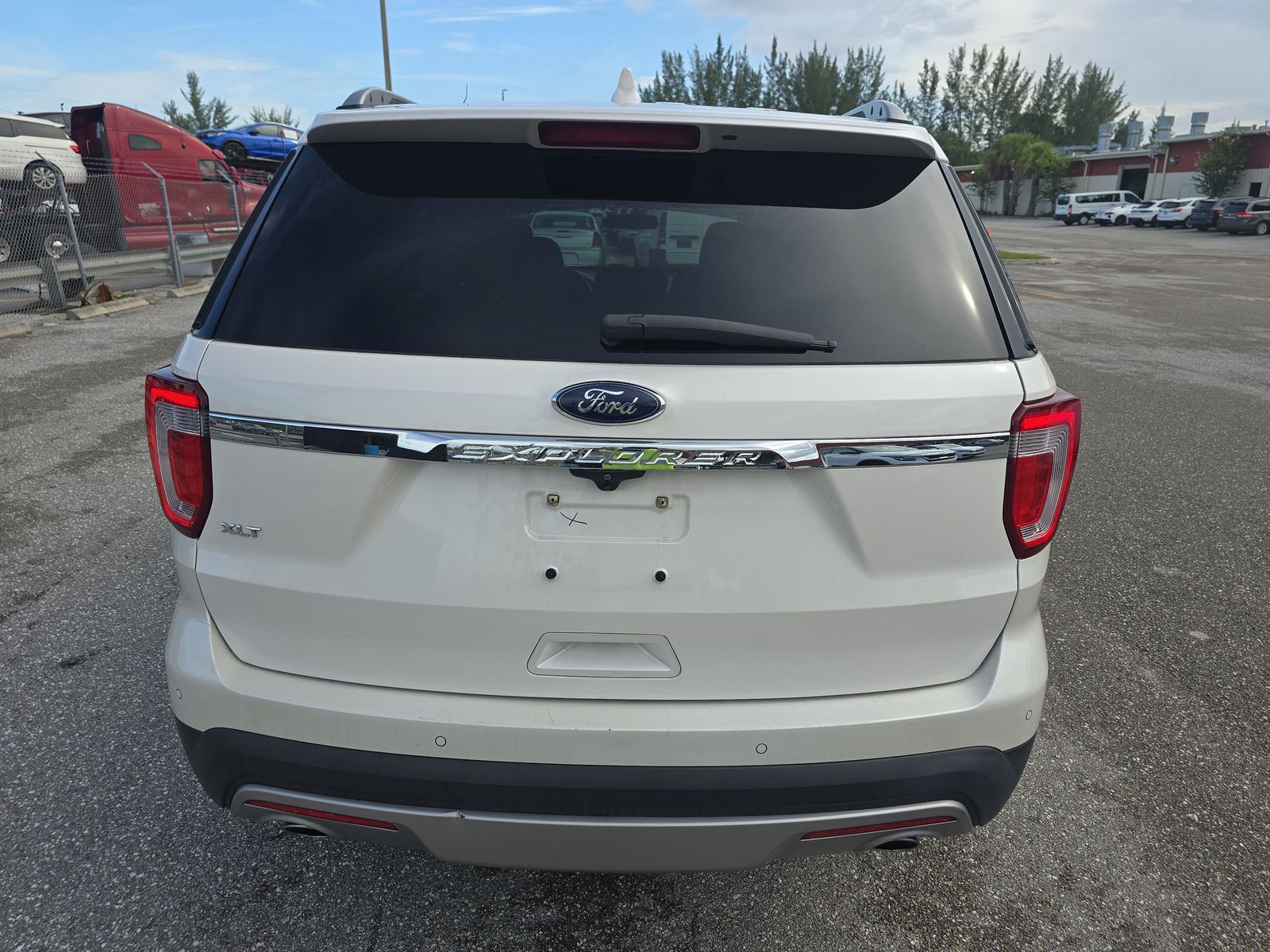 2017 Ford Explorer XLT FWD