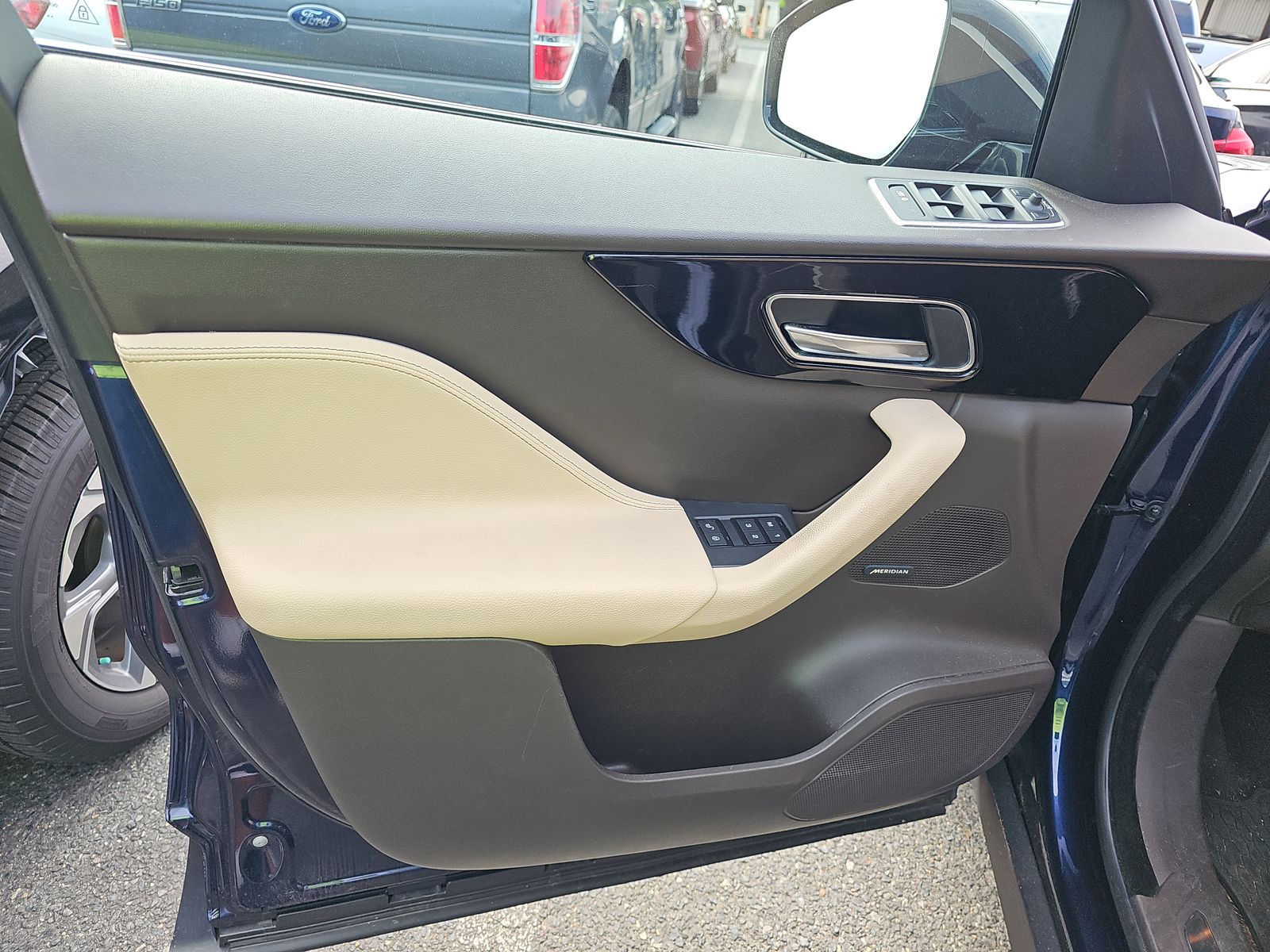 2017 Jaguar F-PACE 35t Prestige AWD