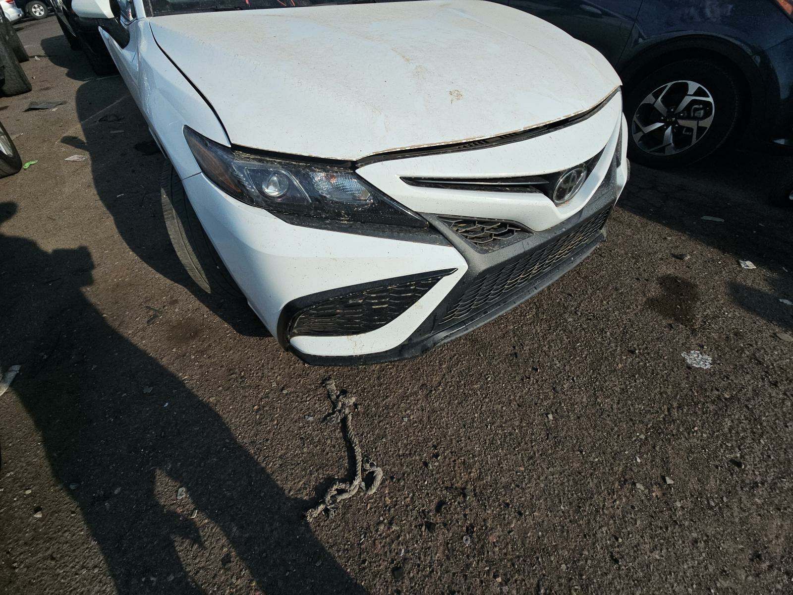 2021 Toyota Camry SE FWD