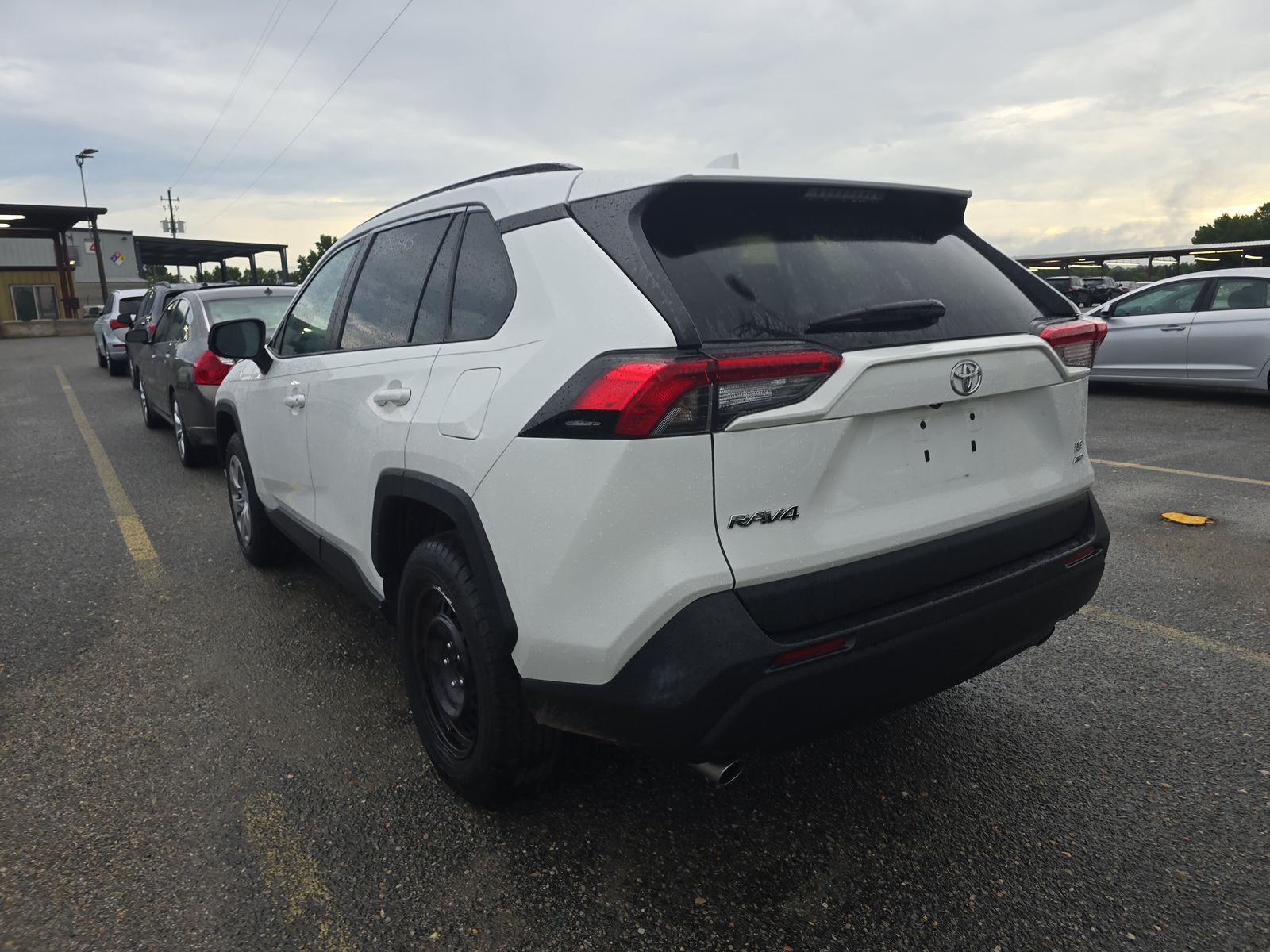 2021 Toyota RAV4 LE AWD