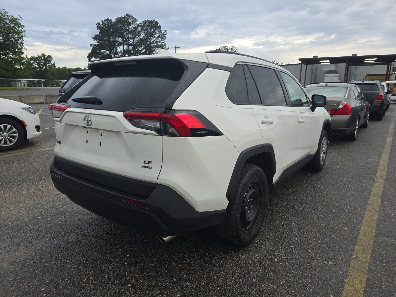 2021 Toyota RAV4 LE AWD