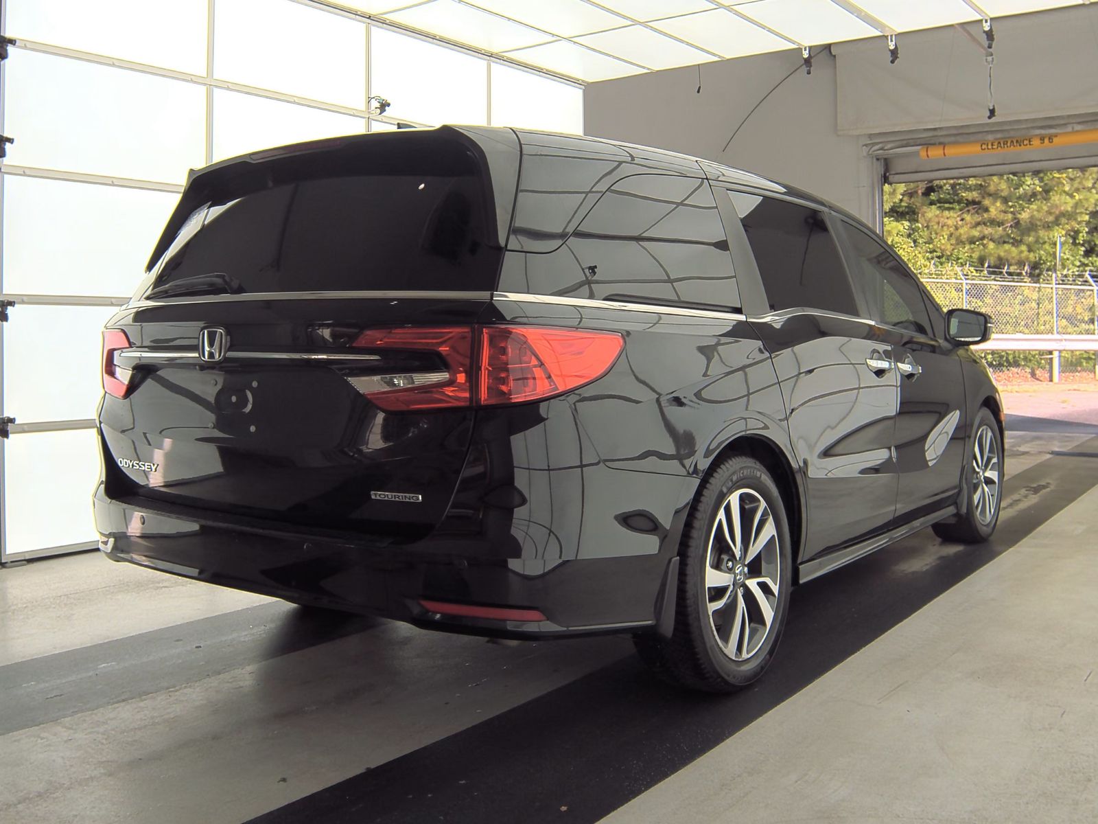 2021 Honda Odyssey Touring FWD