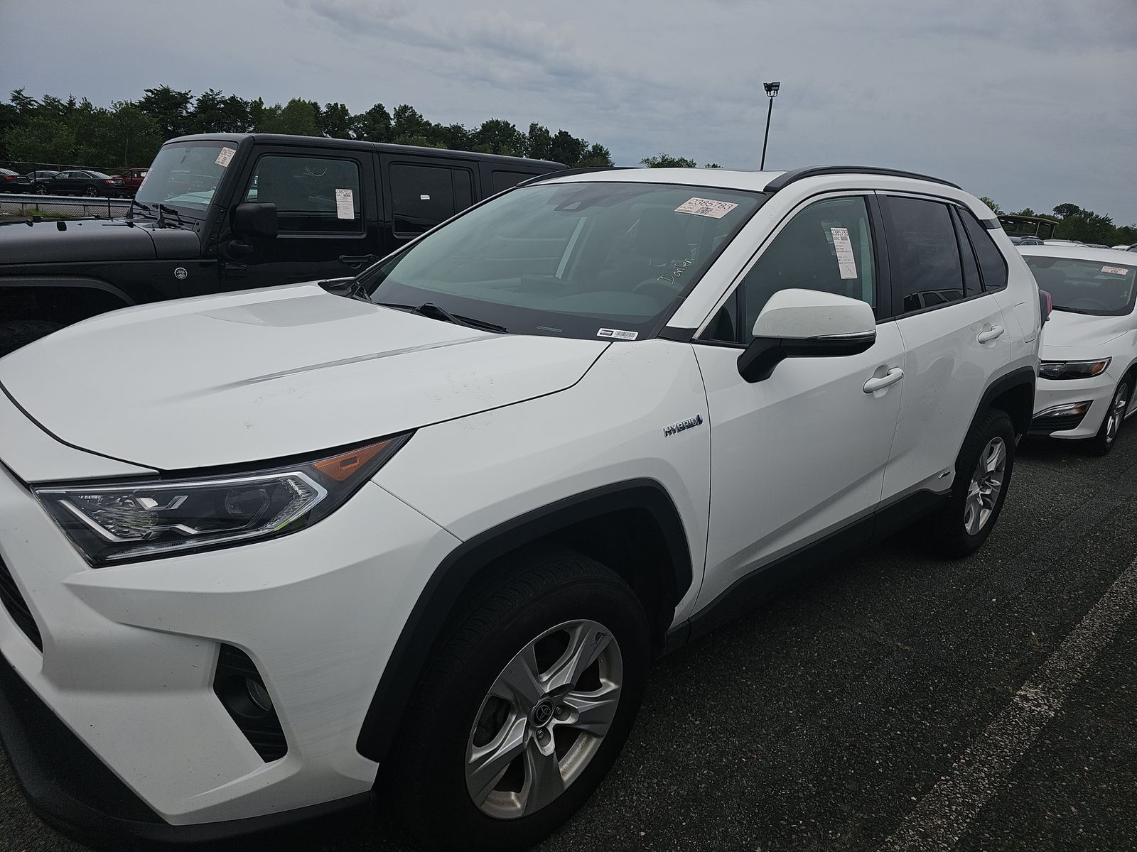 2021 Toyota RAV4 Hybrid XLE AWD