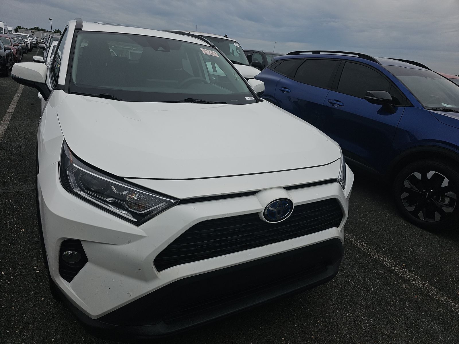 2021 Toyota RAV4 Hybrid XLE AWD
