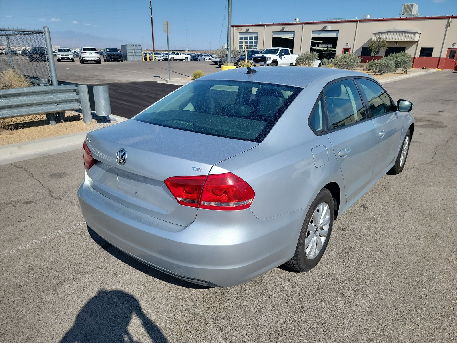 2014 Volkswagen Passat 1.8T Wolfsburg Ed FWD