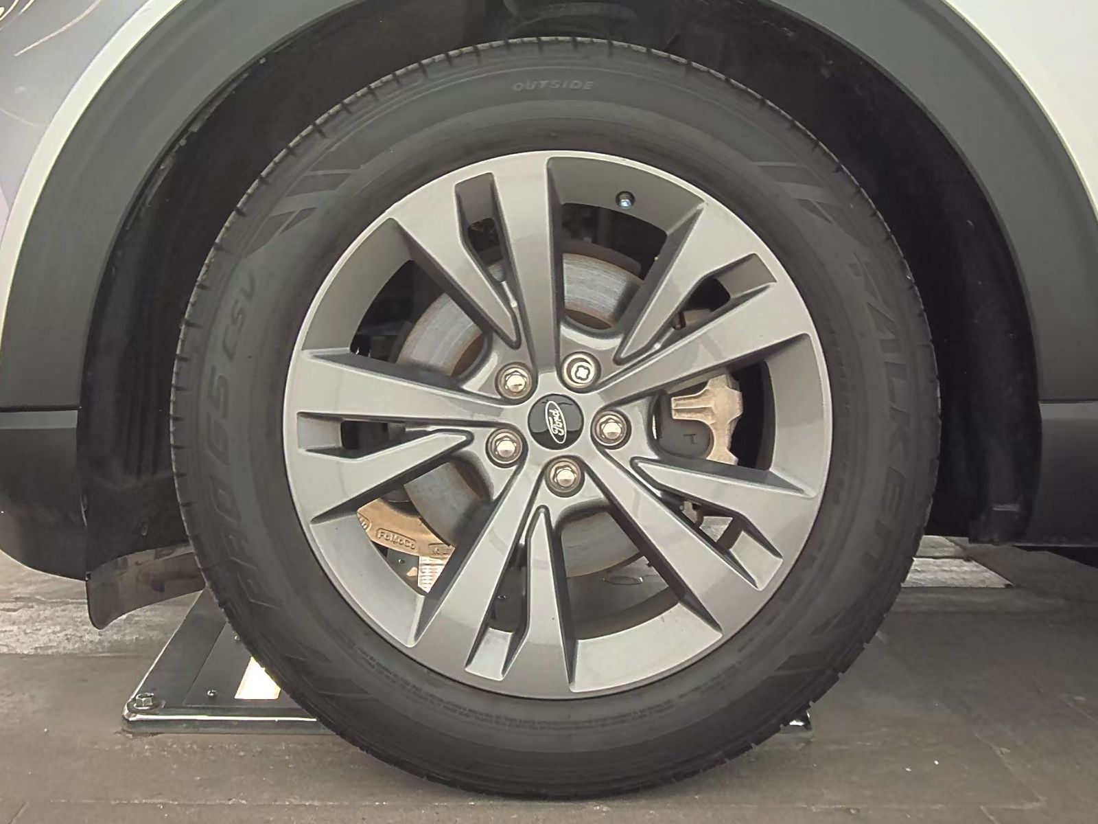 2021 Ford Explorer XLT RWD